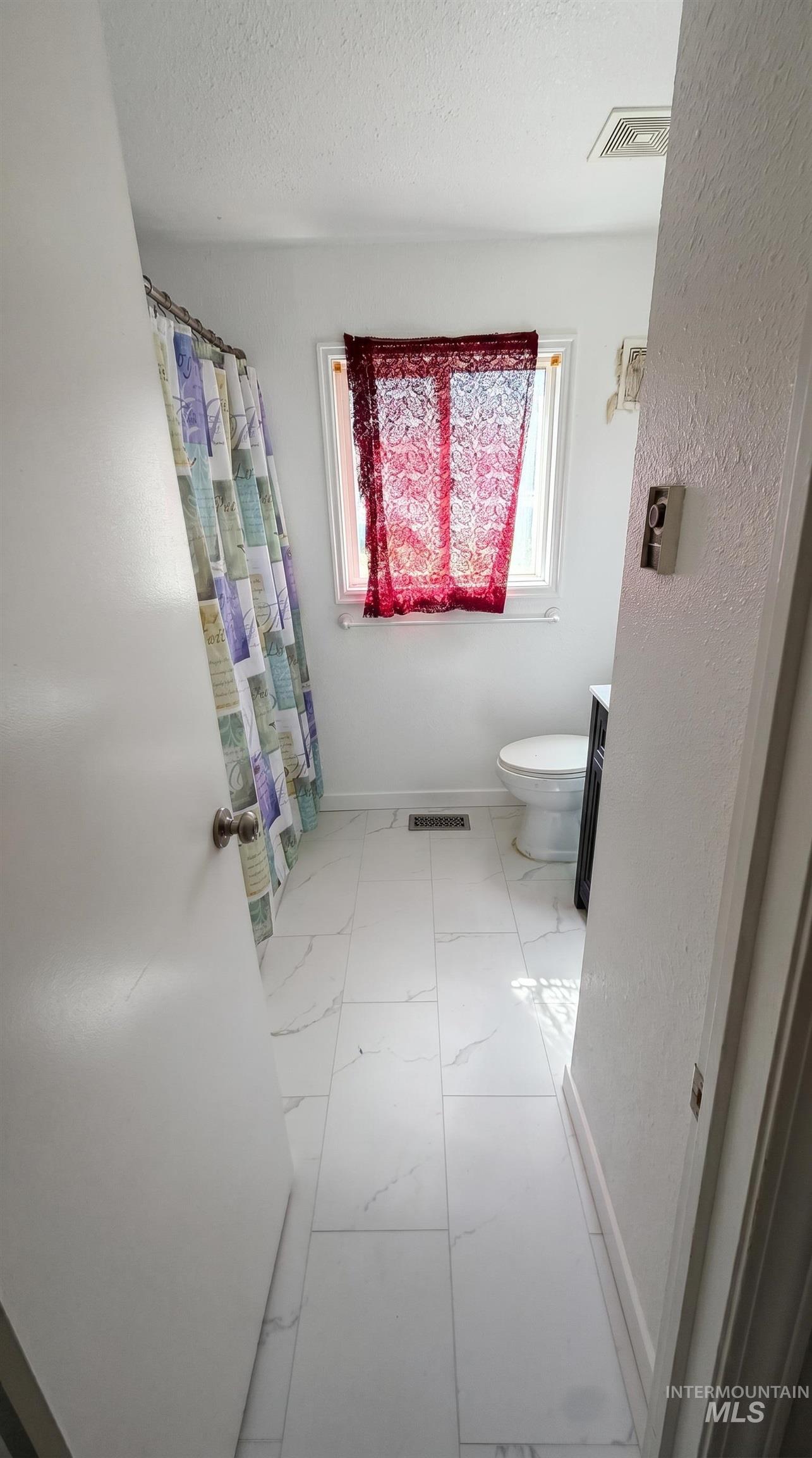 7011 S Southdale Ave, Boise, Idaho 83709, 3 Bedrooms, 1 Bathroom, Residential For Sale, Price $368,000,MLS 98985793