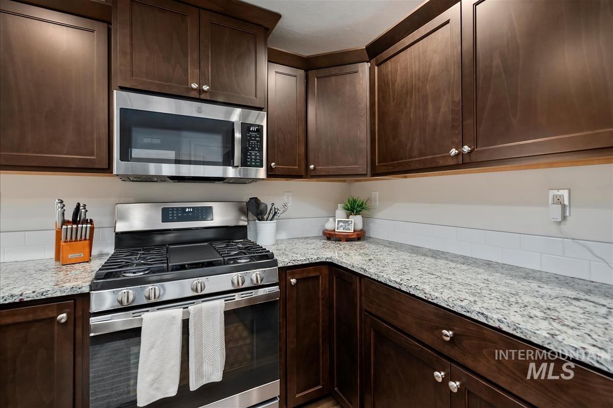 3279 NW 12th Ave, Meridian, Idaho 83646, 2 Bedrooms, 2 Bathrooms, Residential For Sale, Price $410,000,MLS 98985796