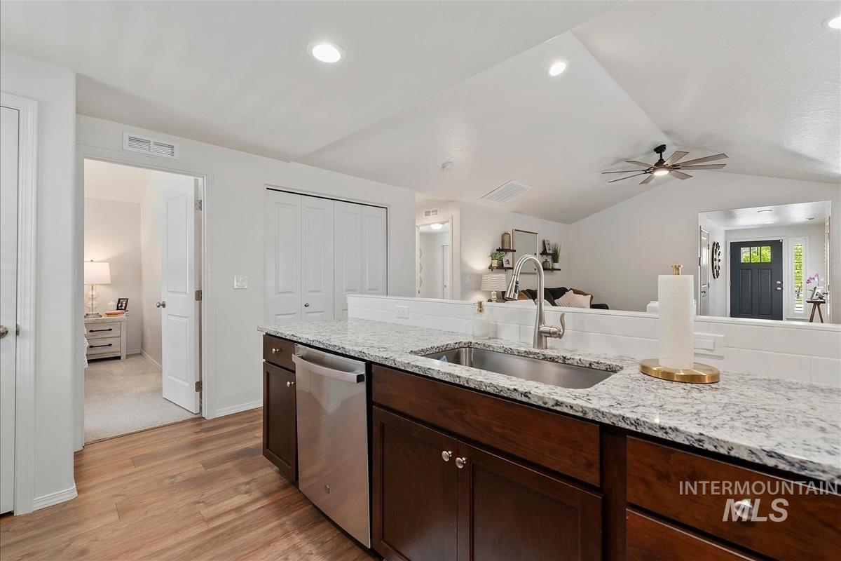 3279 NW 12th Ave, Meridian, Idaho 83646, 2 Bedrooms, 2 Bathrooms, Residential For Sale, Price $410,000,MLS 98985796