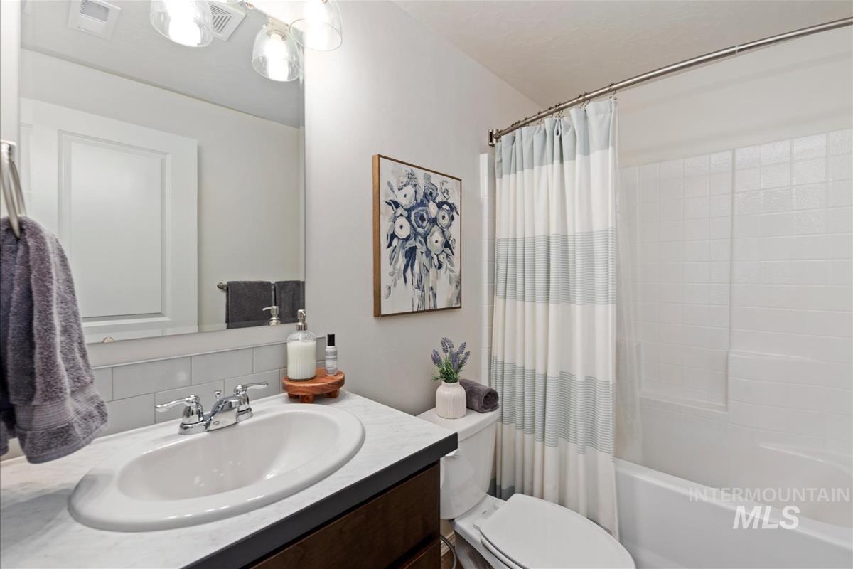 3279 NW 12th Ave, Meridian, Idaho 83646, 2 Bedrooms, 2 Bathrooms, Residential For Sale, Price $410,000,MLS 98985796