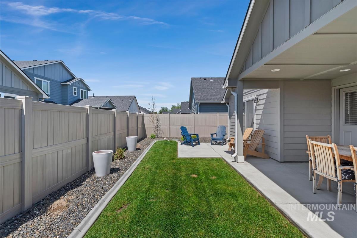 3279 NW 12th Ave, Meridian, Idaho 83646, 2 Bedrooms, 2 Bathrooms, Residential For Sale, Price $410,000,MLS 98985796