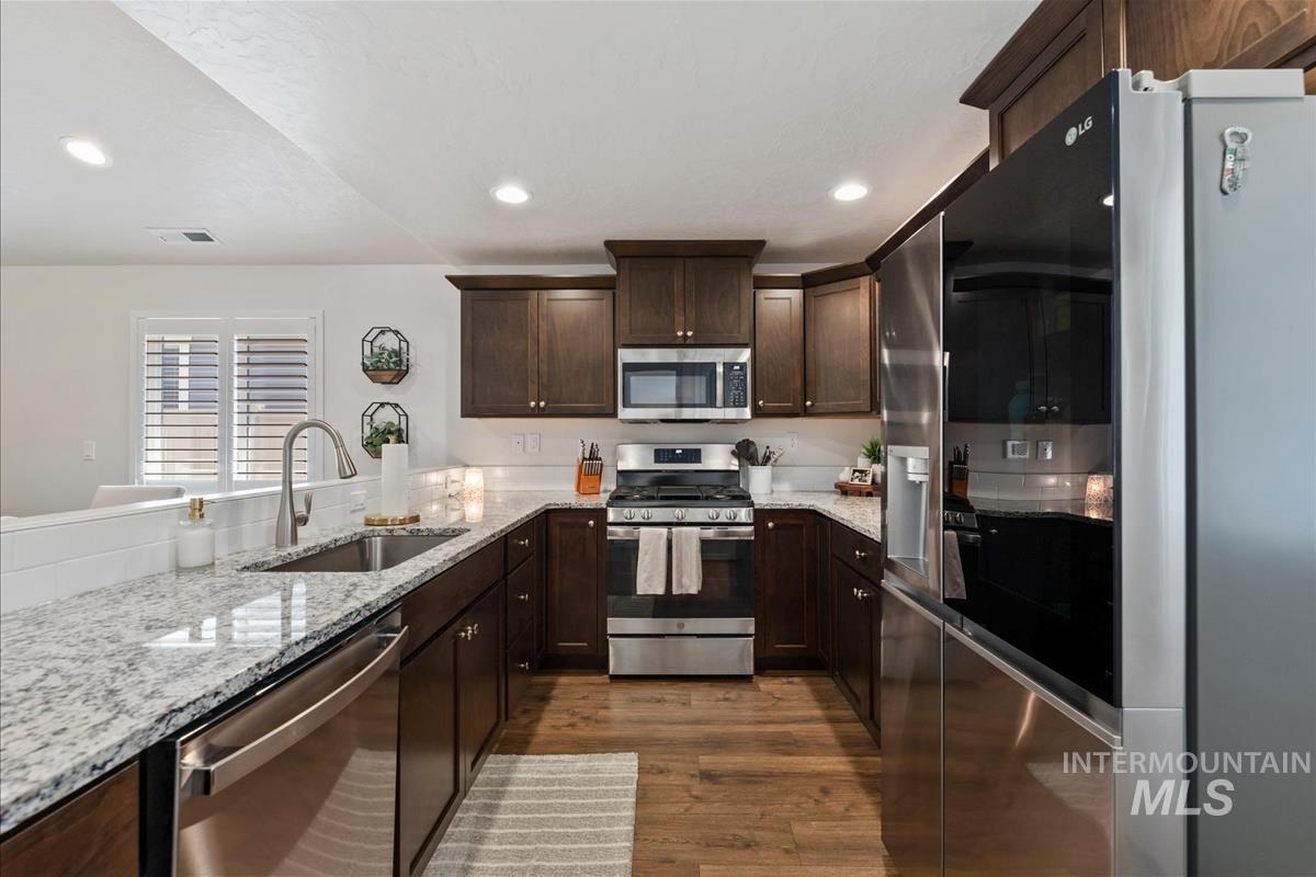 3279 NW 12th Ave, Meridian, Idaho 83646, 2 Bedrooms, 2 Bathrooms, Residential For Sale, Price $410,000,MLS 98985796
