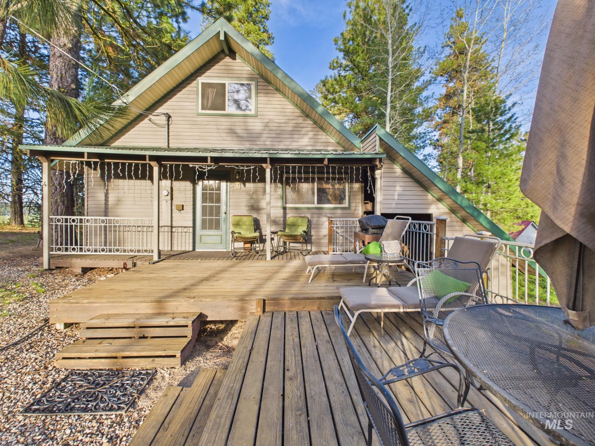 4 Lem Ct, High Valley, Idaho 83611, 2 Bedrooms, 2 Bathrooms, Residential For Sale, Price $485,000,MLS 98985799