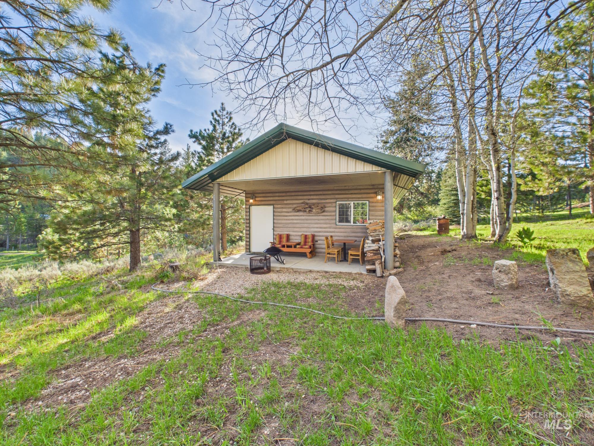 4 Lem Ct, High Valley, Idaho 83611, 2 Bedrooms, 2 Bathrooms, Residential For Sale, Price $485,000,MLS 98985799