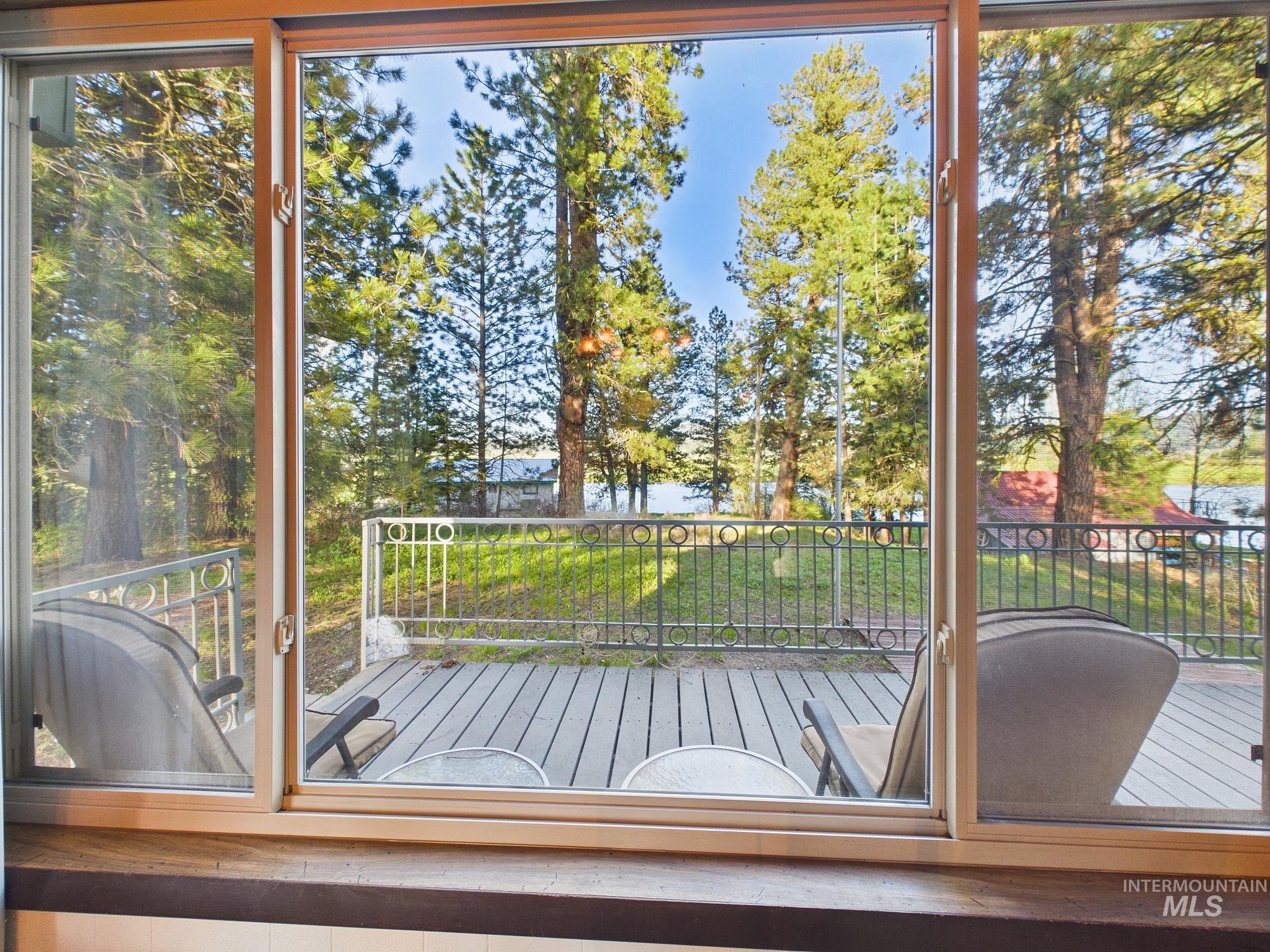 4 Lem Ct, High Valley, Idaho 83611, 2 Bedrooms, 2 Bathrooms, Residential For Sale, Price $462,000, 98985799