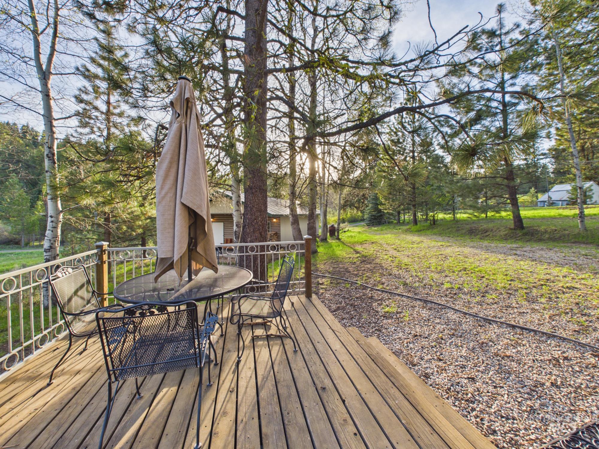 4 Lem Ct, High Valley, Idaho 83611, 2 Bedrooms, 2 Bathrooms, Residential For Sale, Price $485,000,MLS 98985799