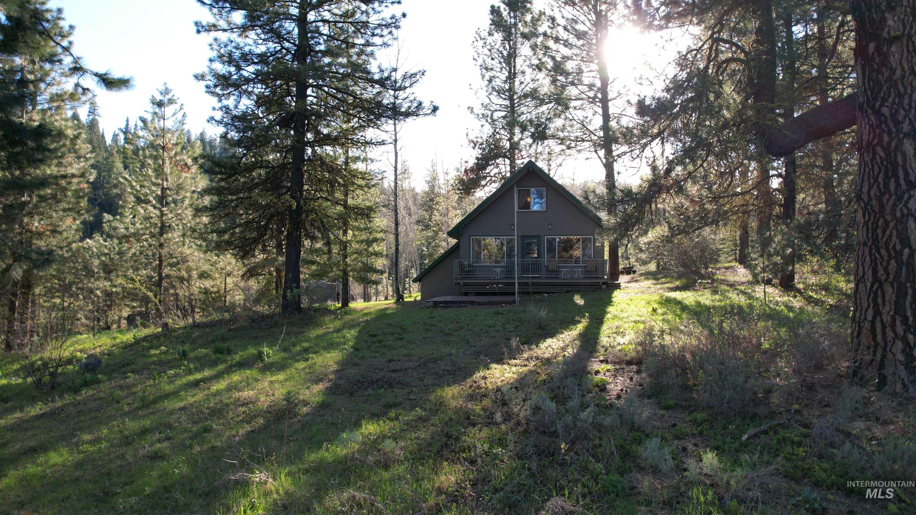 4 Lem Ct, High Valley, Idaho 83611, 2 Bedrooms, 2 Bathrooms, Residential For Sale, Price $485,000, 98985799