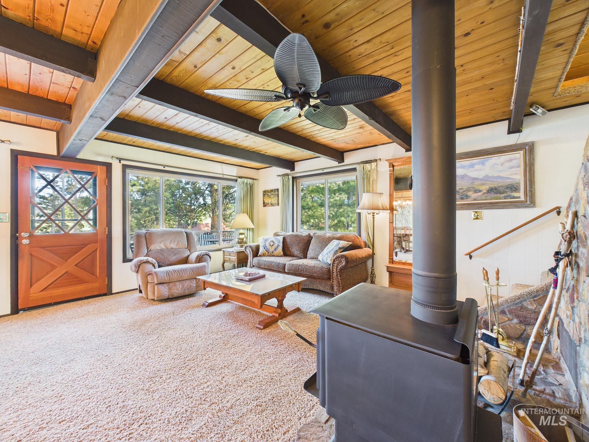 4 Lem Ct, High Valley, Idaho 83611, 2 Bedrooms, 2 Bathrooms, Residential For Sale, Price $485,000,MLS 98985799