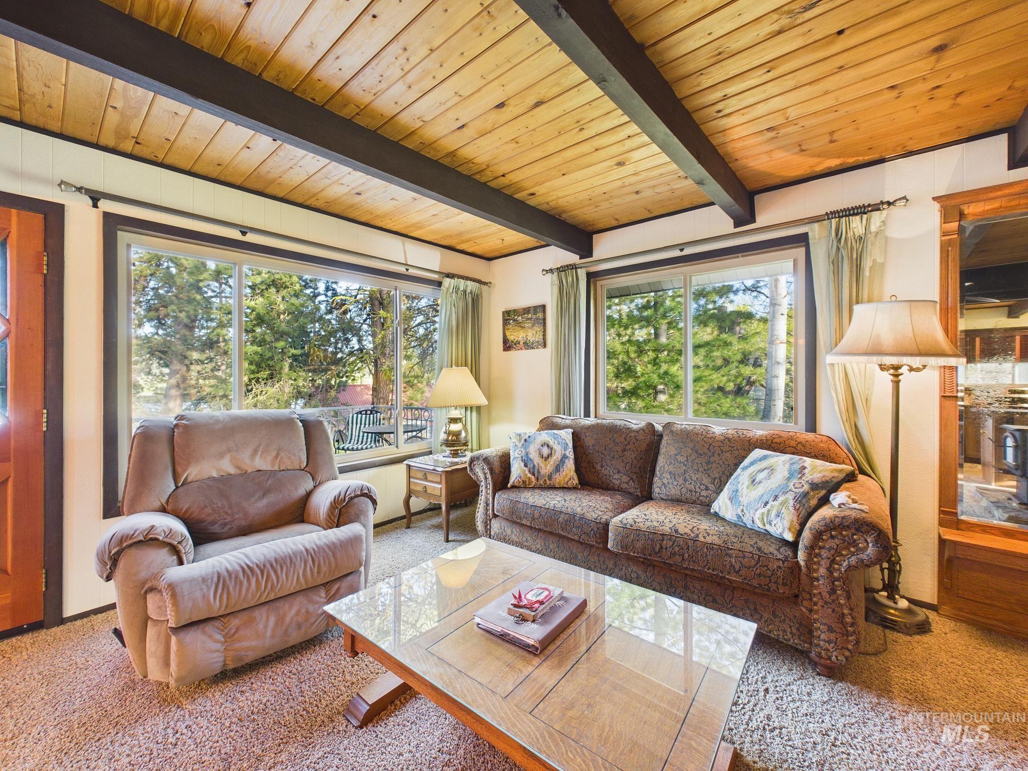 4 Lem Ct, High Valley, Idaho 83611, 2 Bedrooms, 2 Bathrooms, Residential For Sale, Price $485,000,MLS 98985799