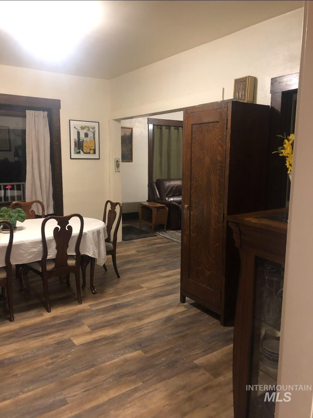 222 N 9TH, Buhl, Idaho 83316, 3 Bedrooms, 3 Bathrooms, Residential For Sale, Price $374,000,MLS 98985802