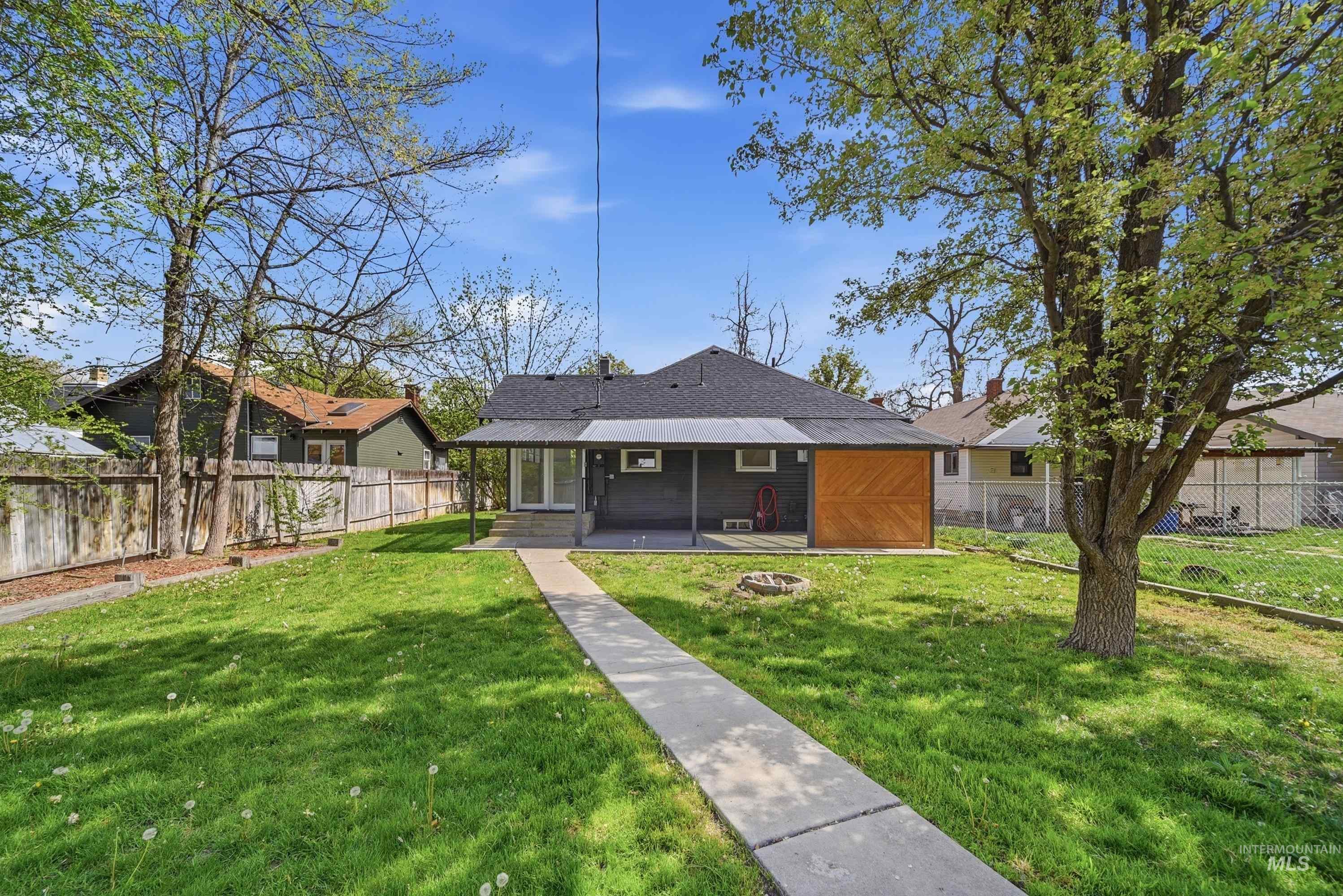 415 6Th Ave, Nampa, Idaho 83651, 4 Bedrooms, 3 Bathrooms, Residential For Sale, Price $440,000,MLS 98985803