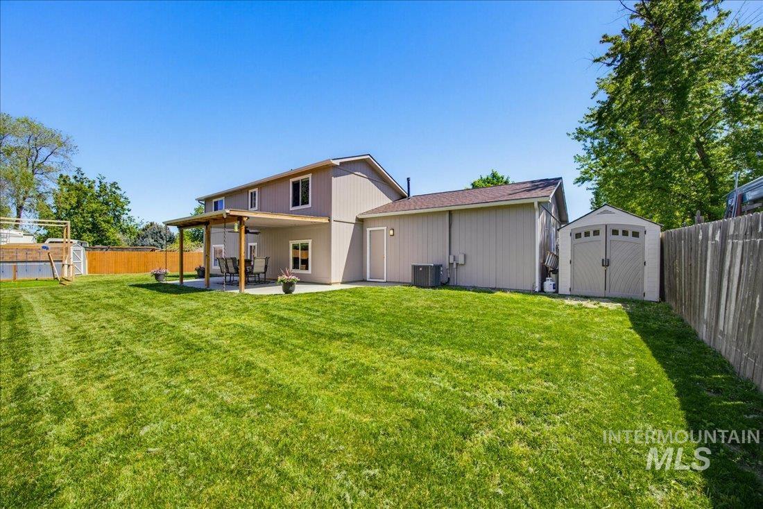 2497 S Almador Way, Boise, Idaho 83705, 4 Bedrooms, 2 Bathrooms, Residential For Sale, Price $430,000,MLS 98985805