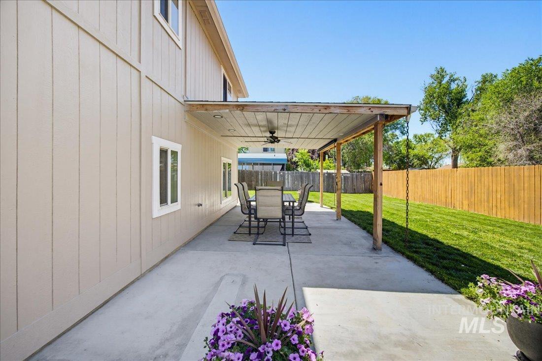 2497 S Almador Way, Boise, Idaho 83705, 4 Bedrooms, 2 Bathrooms, Residential For Sale, Price $430,000,MLS 98985805