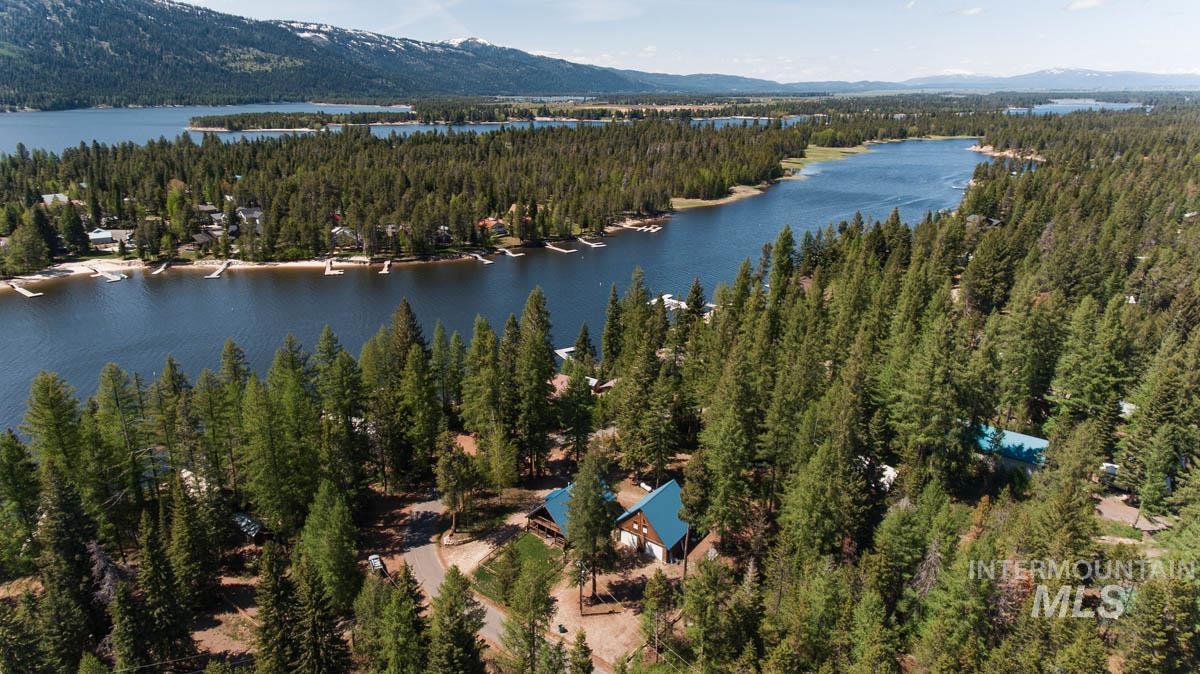 12824 Hereford Road, Donnelly, Idaho 83615, 3 Bedrooms, 2 Bathrooms, Residential For Sale, Price $950,000,MLS 98985812