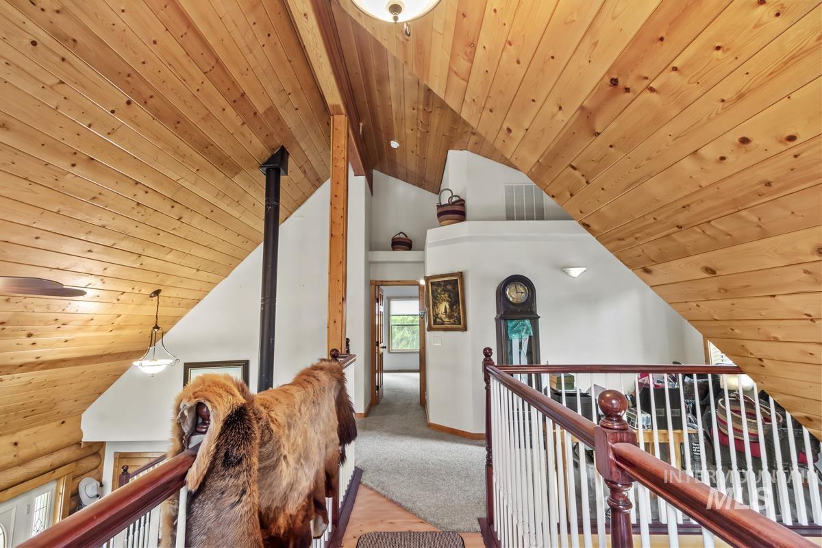 12824 Hereford Road, Donnelly, Idaho 83615, 3 Bedrooms, 2 Bathrooms, Residential For Sale, Price $950,000,MLS 98985812