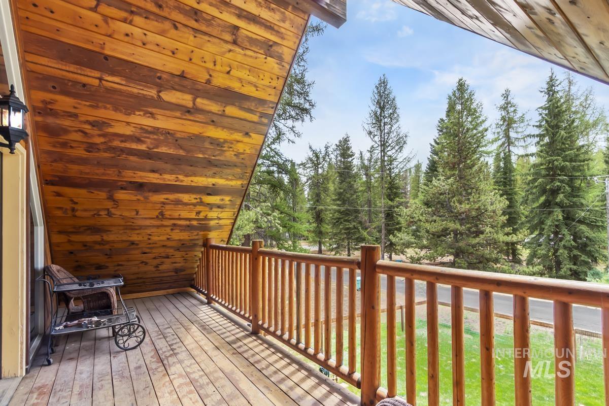 12824 Hereford Road, Donnelly, Idaho 83615, 3 Bedrooms, 2 Bathrooms, Residential For Sale, Price $950,000,MLS 98985812