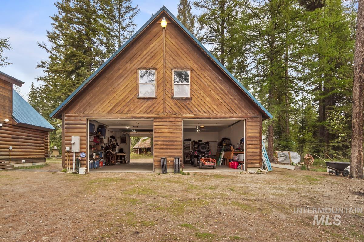 12824 Hereford Road, Donnelly, Idaho 83615, 3 Bedrooms, 2 Bathrooms, Residential For Sale, Price $950,000,MLS 98985812