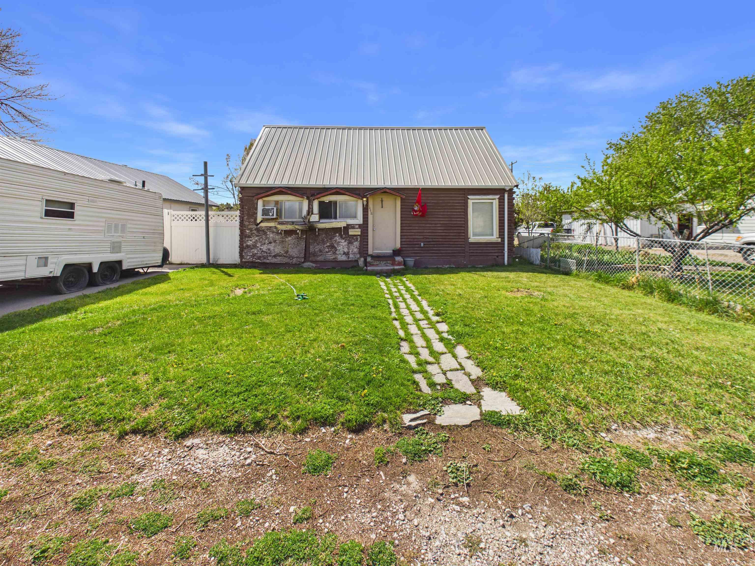 1448 Malta Ave, Burley, Idaho 83318, 3 Bedrooms, 1 Bathroom, Residential For Sale, Price $185,000,MLS 98985813