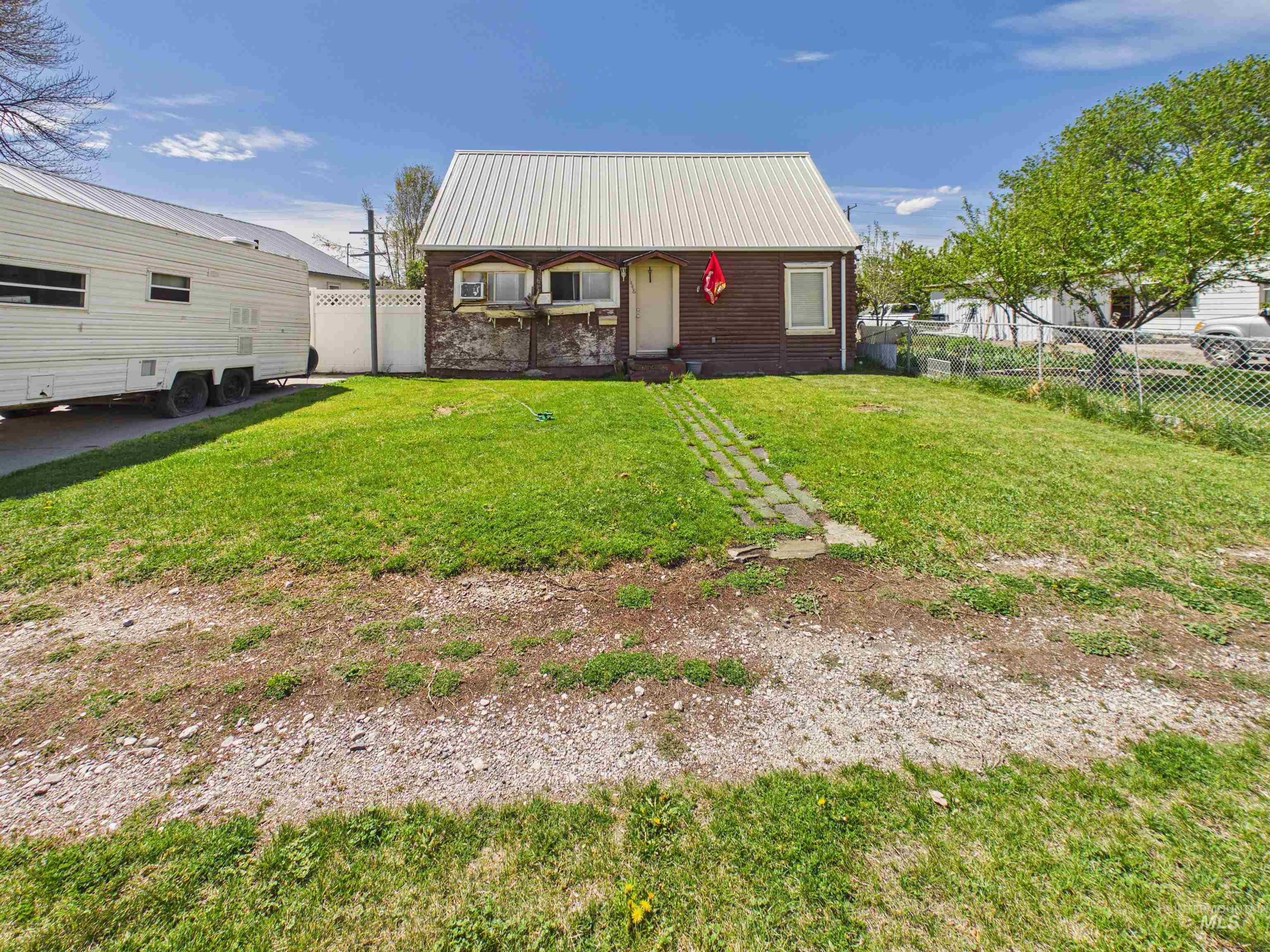 1448 Malta Ave, Burley, Idaho 83318, 3 Bedrooms, 1 Bathroom, Residential For Sale, Price $185,000,MLS 98985813