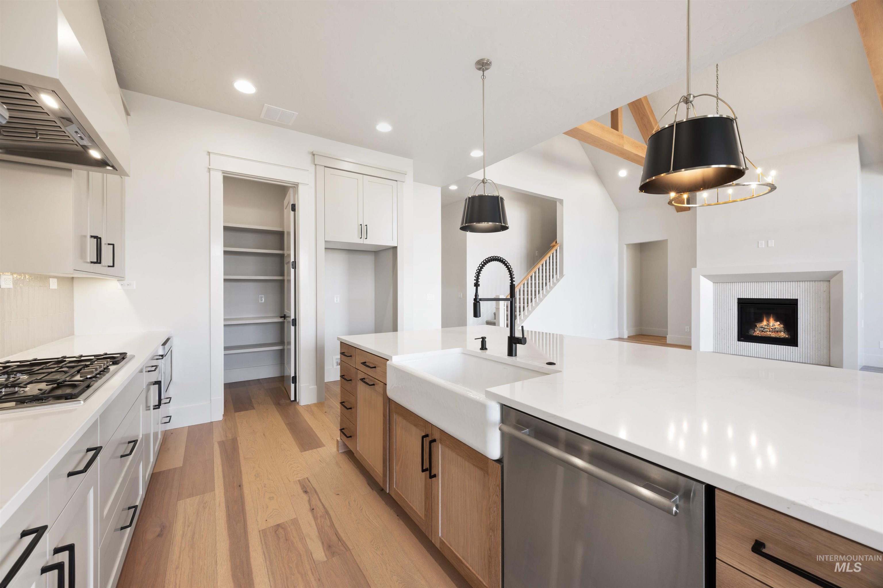938 E Crescendo St, Meridian, Idaho 83642, 4 Bedrooms, 3.5 Bathrooms, Residential For Sale, Price $949,777,MLS 98985814