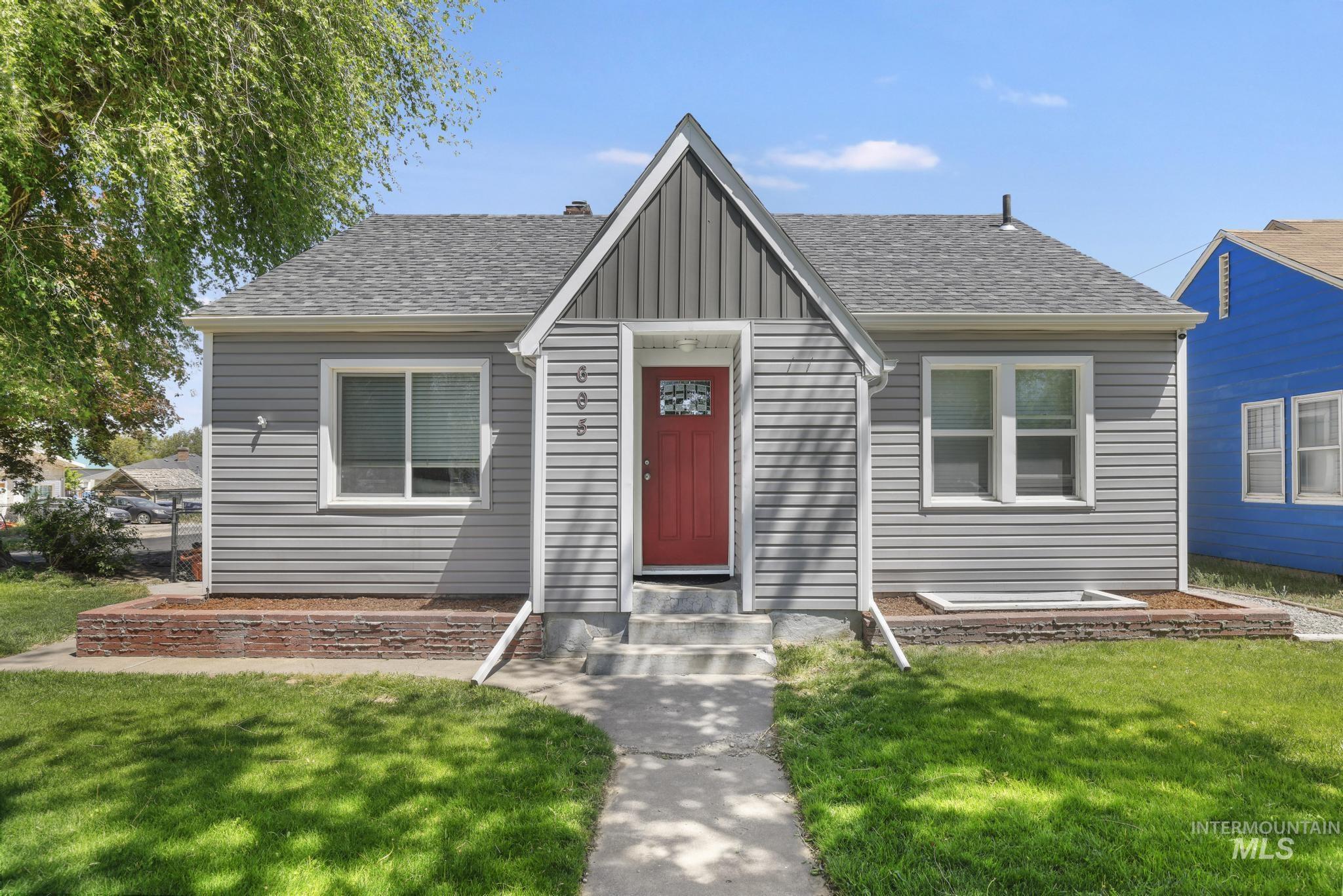605 4th Ave E, Twin Falls, Idaho 83301, 4 Bedrooms, 2 Bathrooms, Residential For Sale, Price $330,000,MLS 98985815