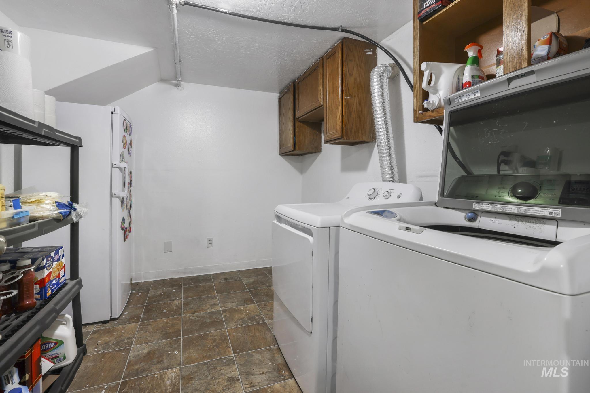 605 4th Ave E, Twin Falls, Idaho 83301, 4 Bedrooms, 2 Bathrooms, Residential For Sale, Price $330,000,MLS 98985815