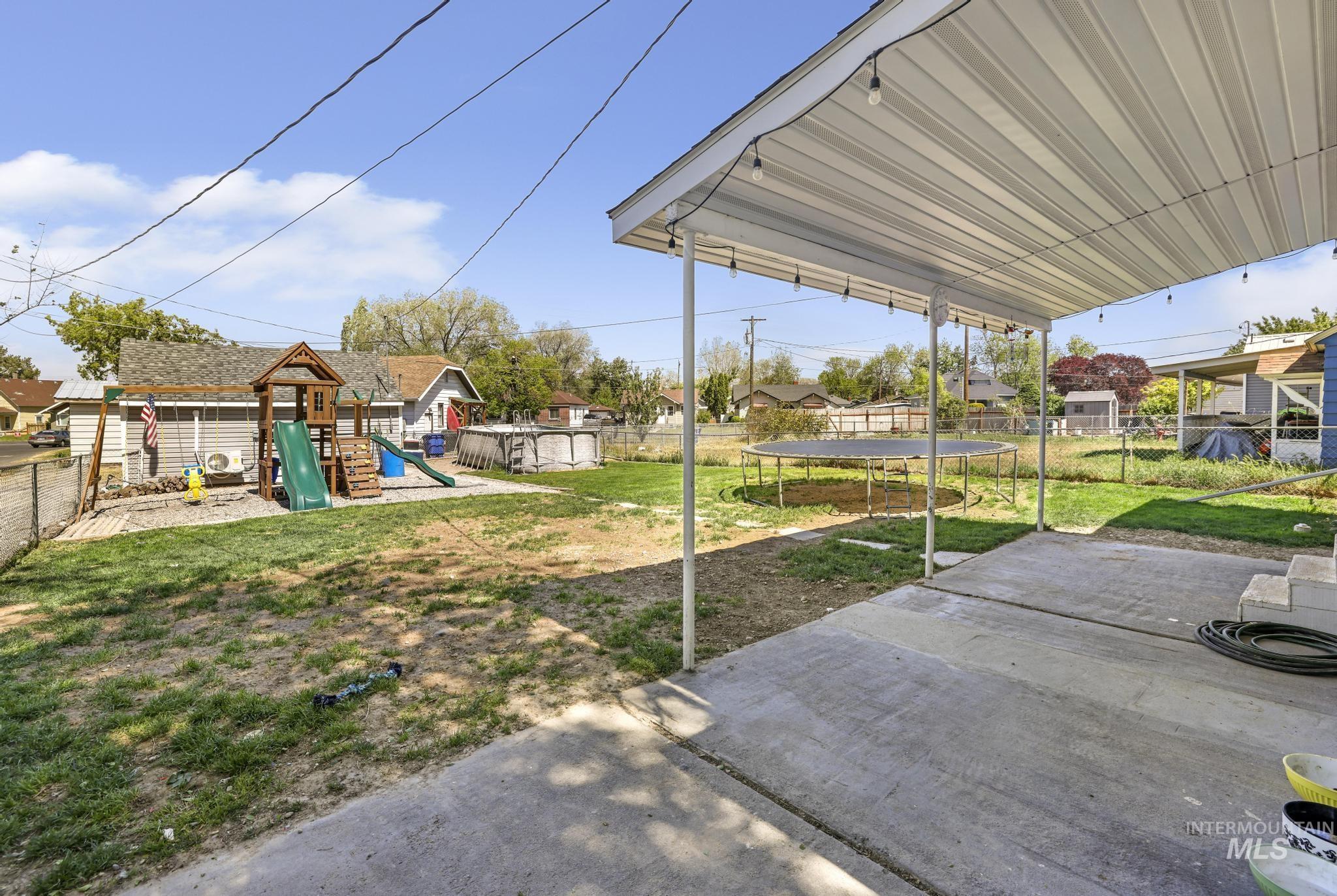 605 4th Ave E, Twin Falls, Idaho 83301, 4 Bedrooms, 2 Bathrooms, Residential For Sale, Price $330,000,MLS 98985815