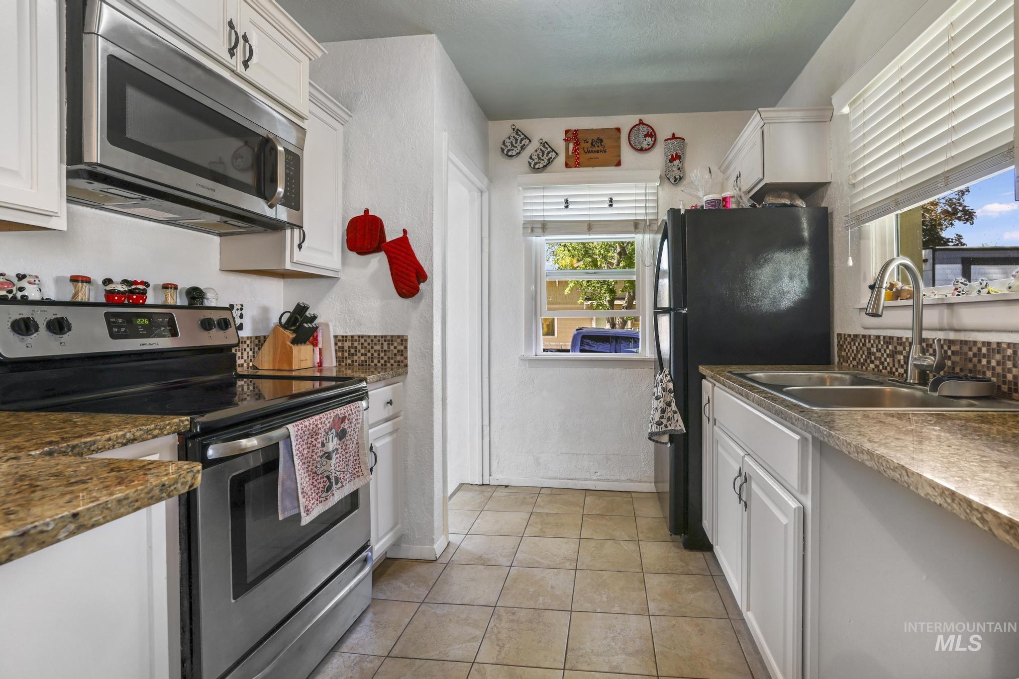 605 4th Ave E, Twin Falls, Idaho 83301, 4 Bedrooms, 2 Bathrooms, Residential For Sale, Price $330,000,MLS 98985815