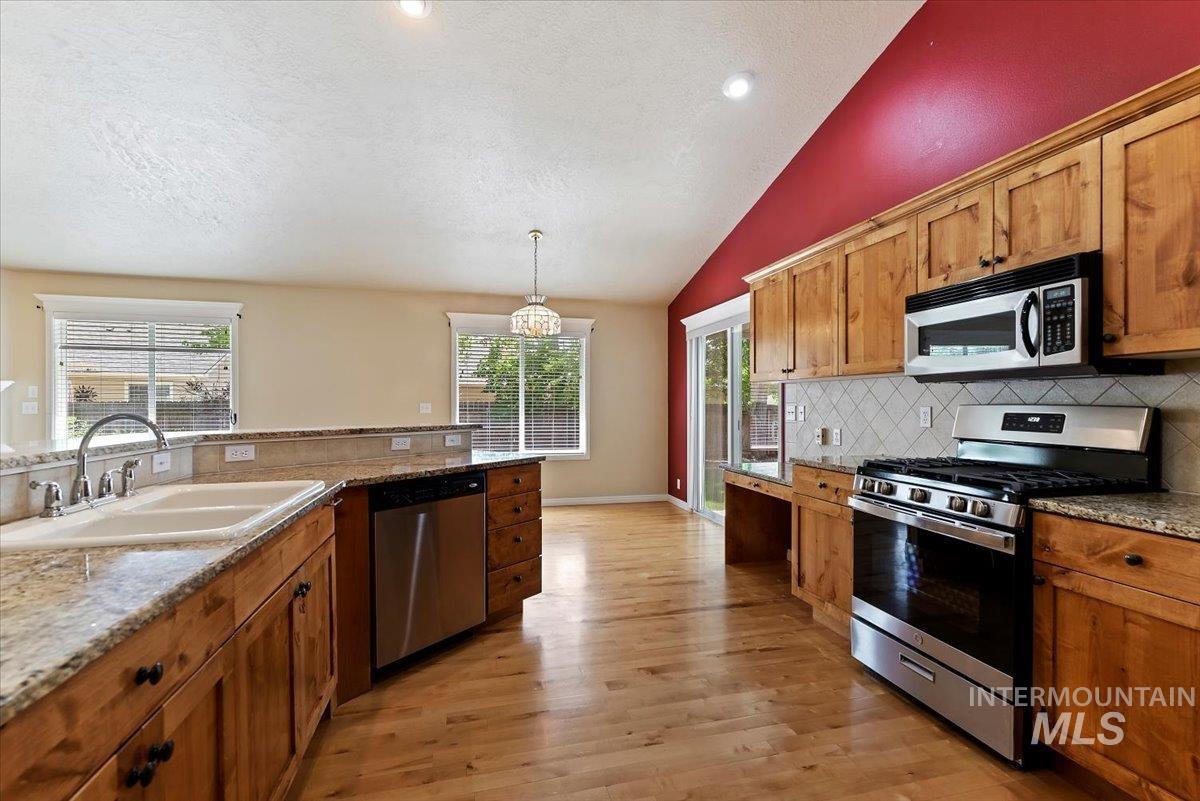 11719 W Blake Dr, Star, Idaho 83669, 4 Bedrooms, 3 Bathrooms, Residential For Sale, Price $495,000,MLS 98985818
