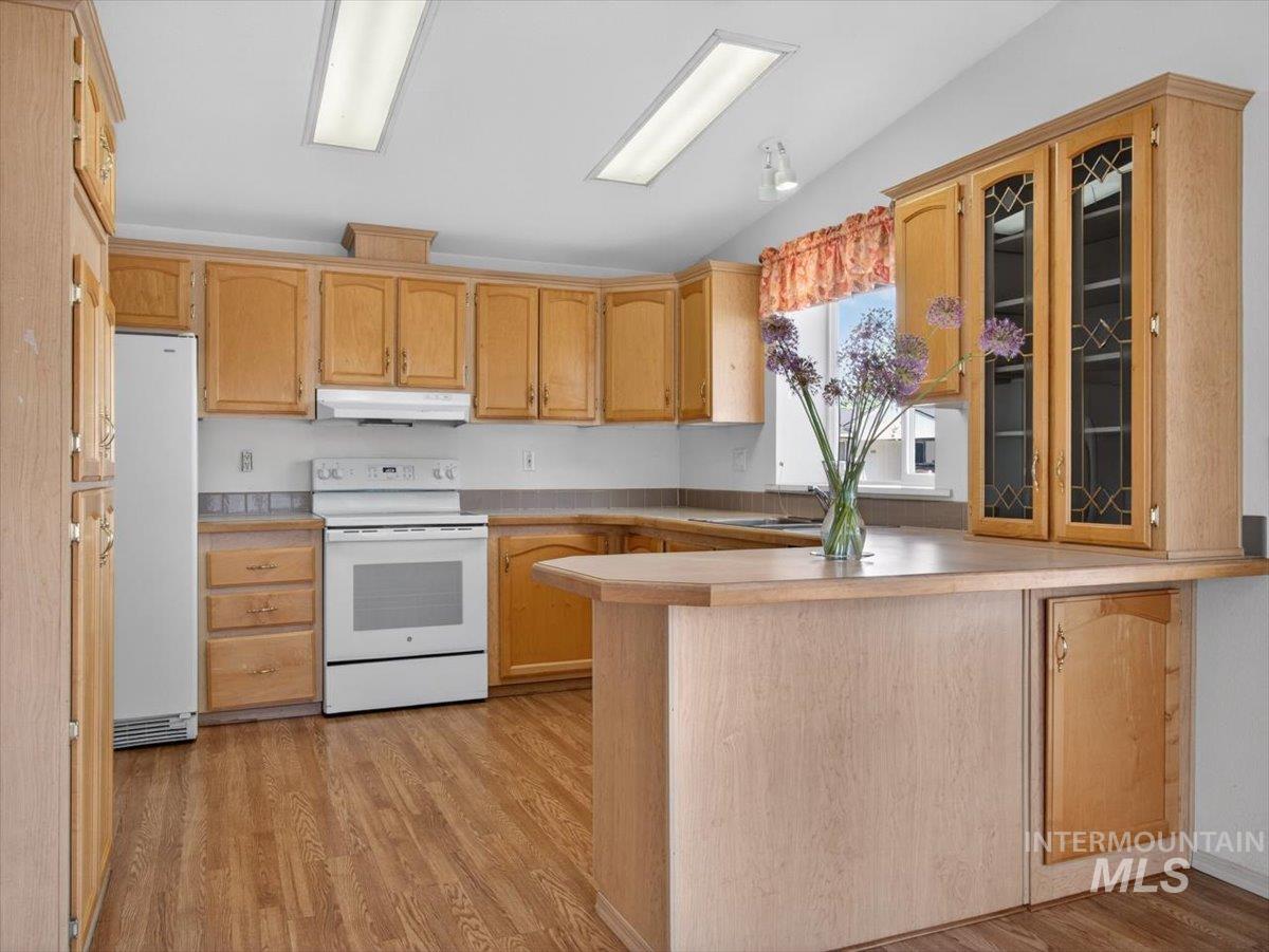 665 Liberty Lane, Emmett, Idaho 83617, 3 Bedrooms, 2 Bathrooms, Residential For Sale, Price $159,900,MLS 98985821