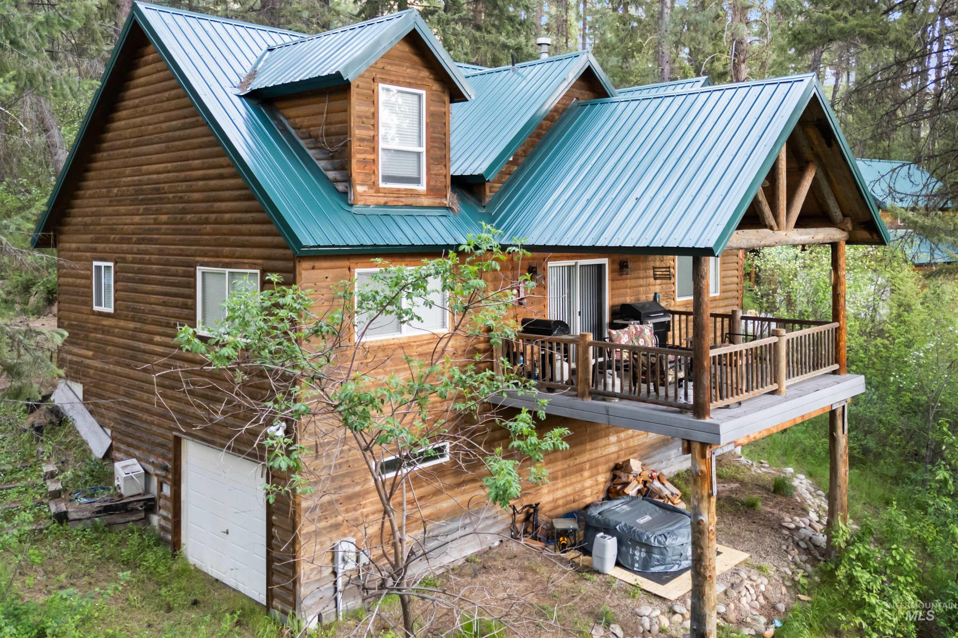 9 Deer Valley Rd., Garden Valley, Idaho 83622, 3 Bedrooms, 2 Bathrooms, Residential For Sale, Price $659,000,MLS 98985823