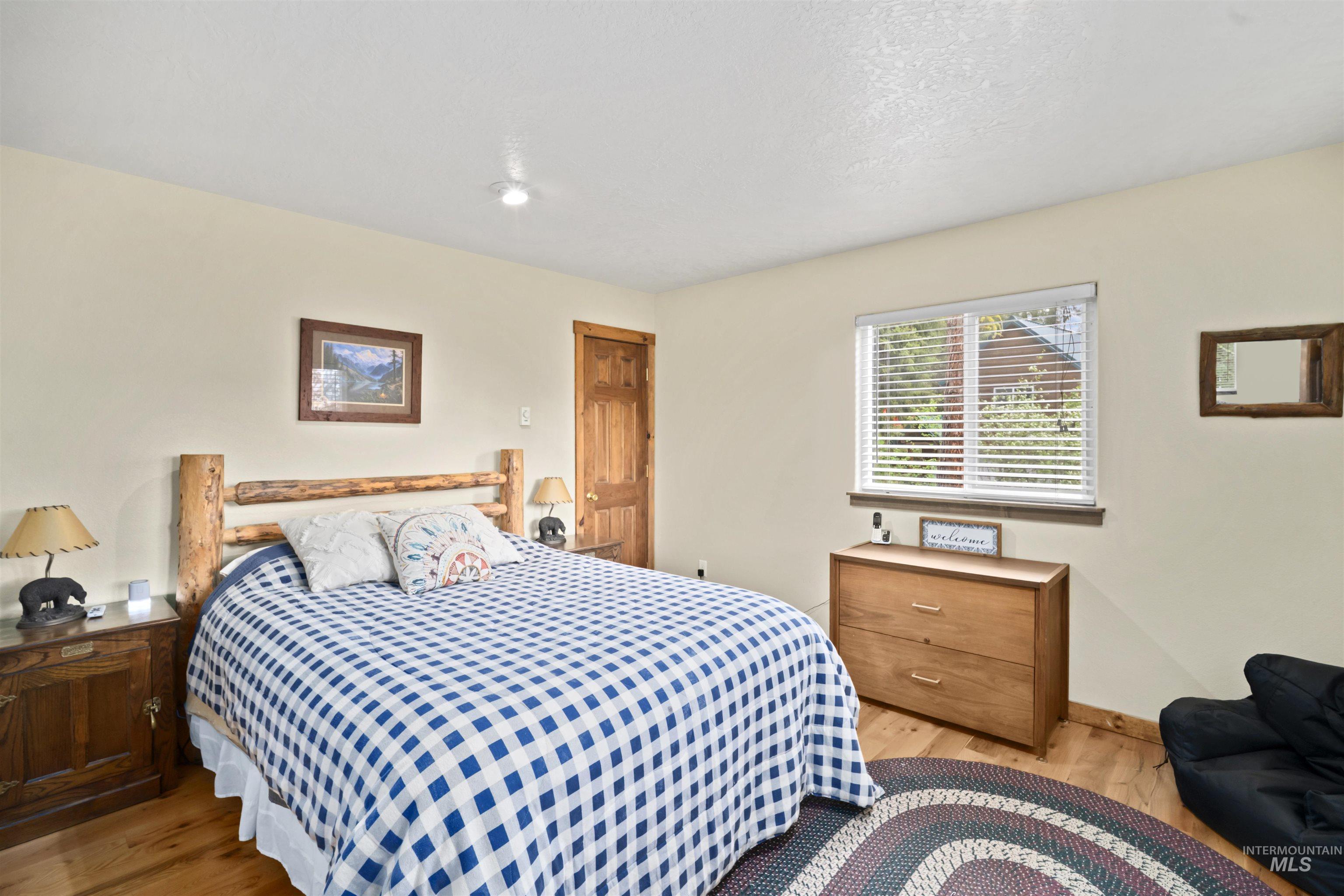 9 Deer Valley Rd., Garden Valley, Idaho 83622, 3 Bedrooms, 2 Bathrooms, Residential For Sale, Price $659,000,MLS 98985823