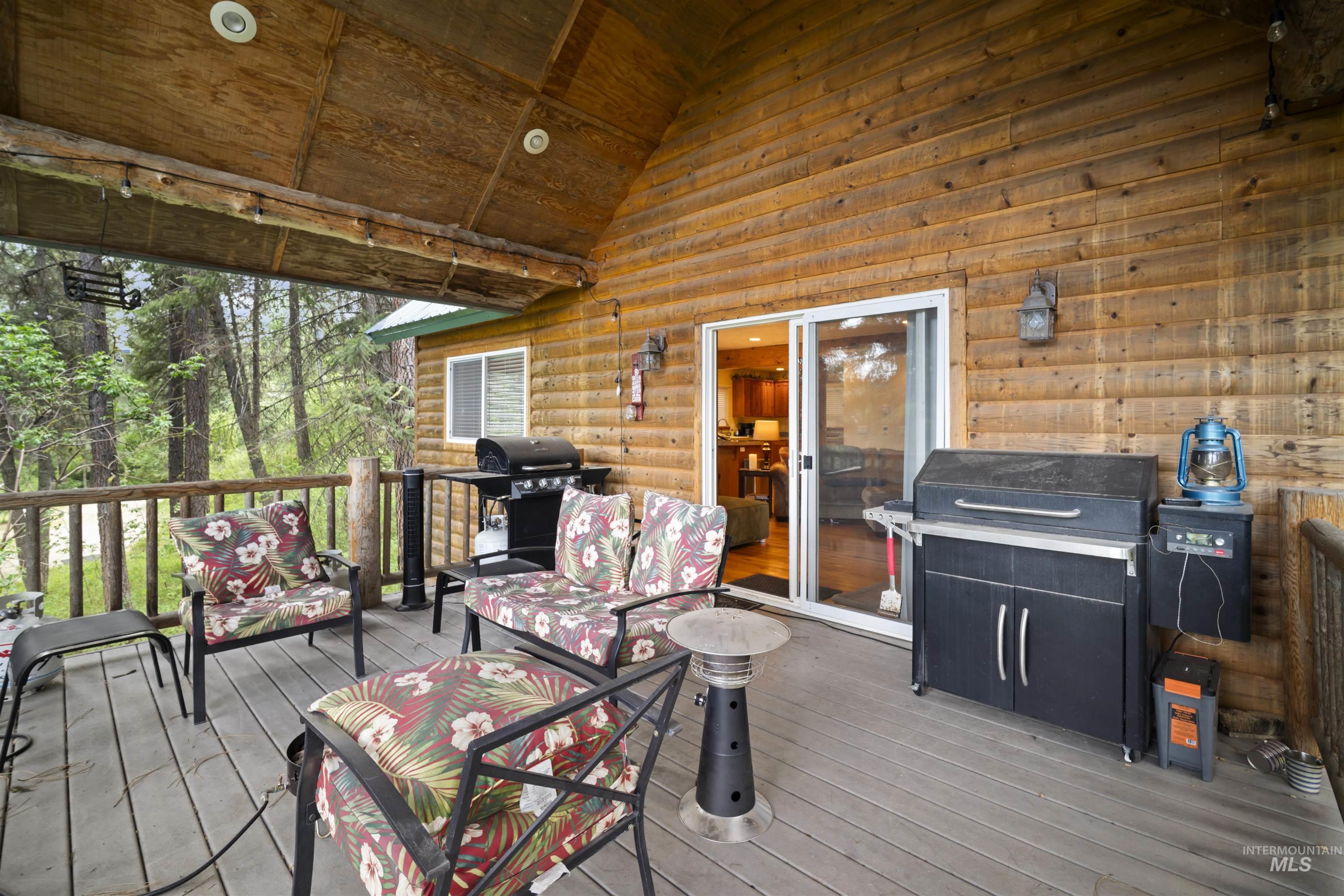 9 Deer Valley Rd., Garden Valley, Idaho 83622, 3 Bedrooms, 2 Bathrooms, Residential For Sale, Price $659,000,MLS 98985823