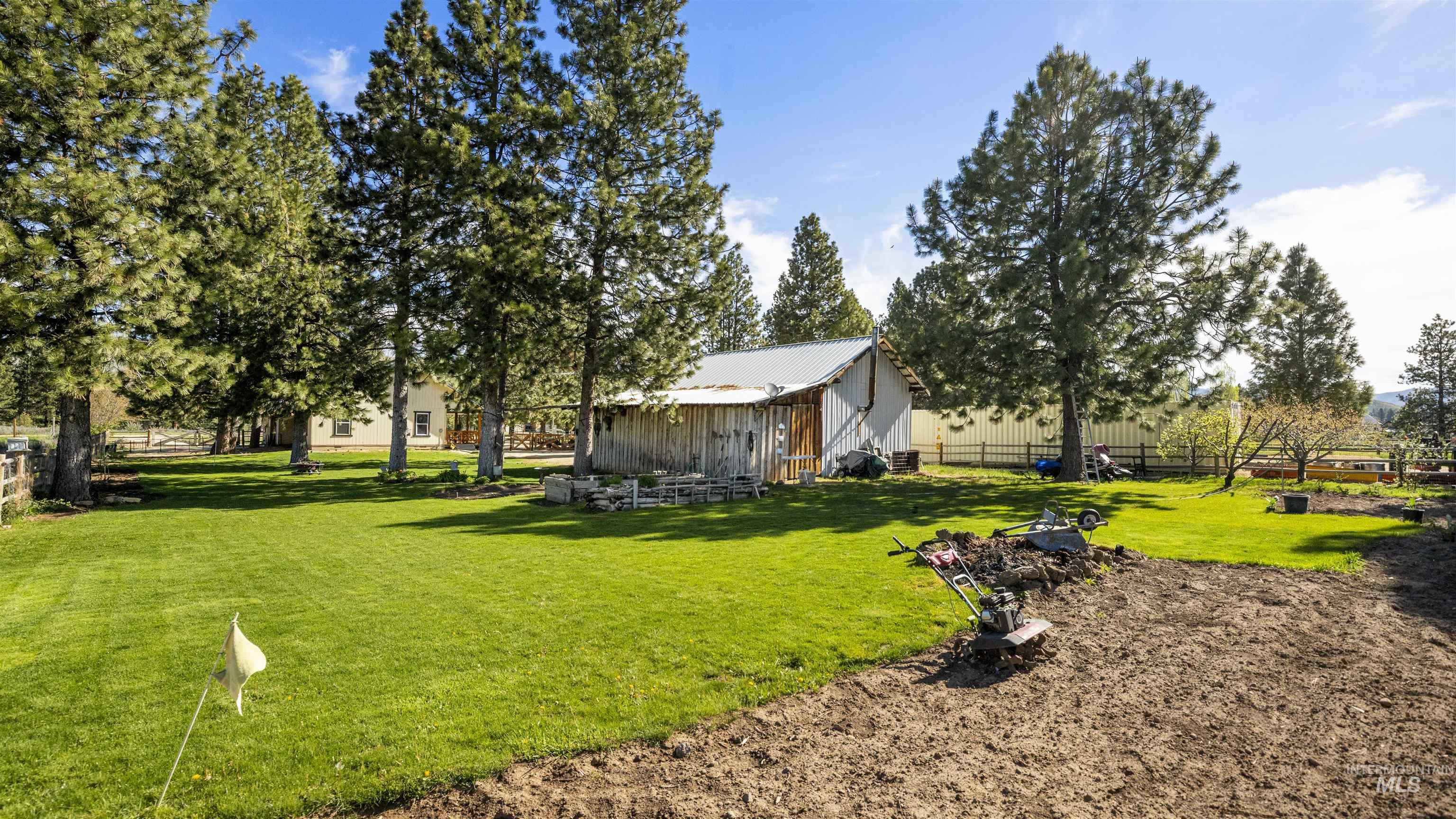 55 E Mary, Prairie, Idaho 83647, 2 Bedrooms, 1 Bathroom, Residential For Sale, Price $329,900,MLS 98985824