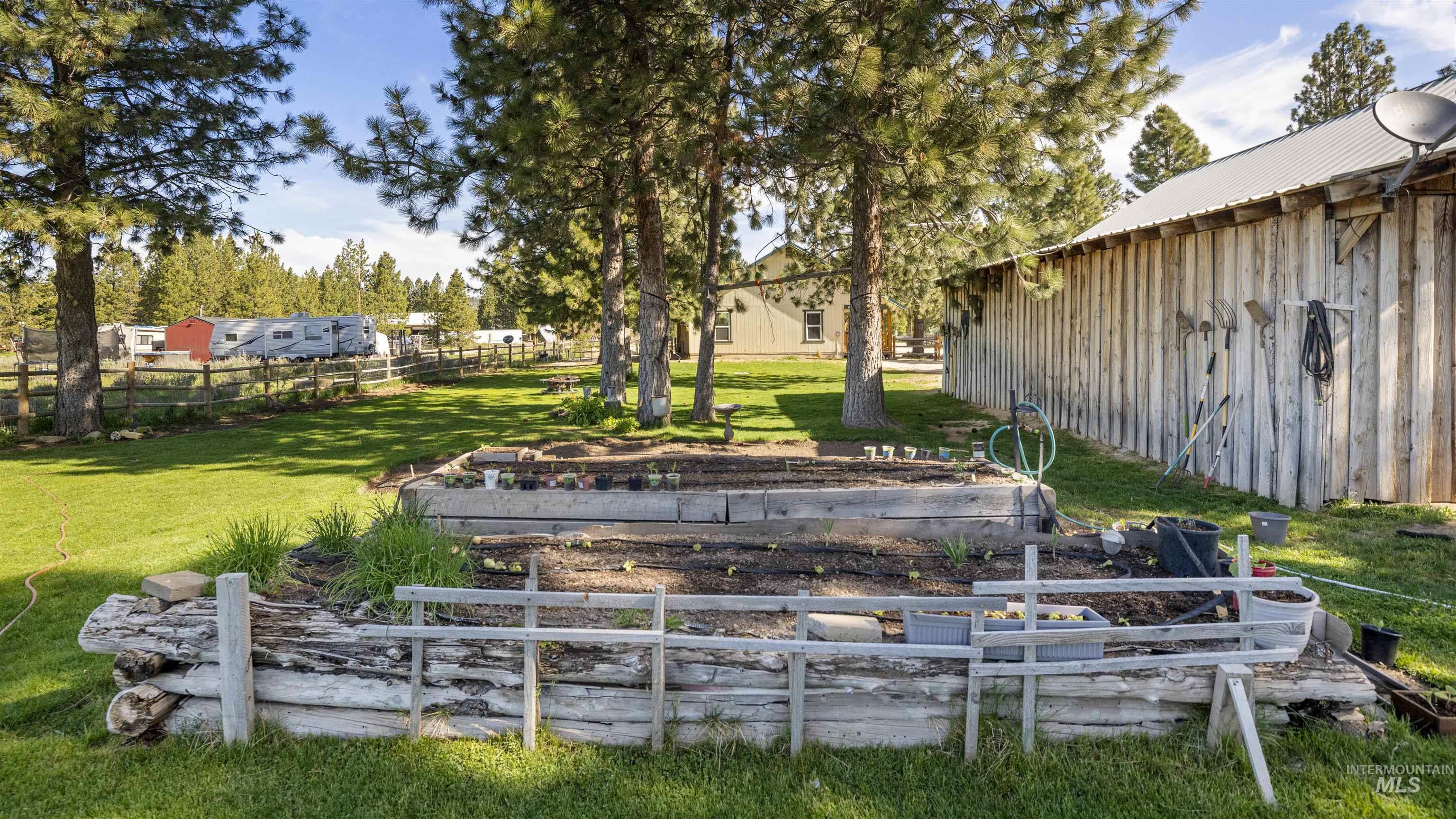 55 E Mary, Prairie, Idaho 83647, 2 Bedrooms, 1 Bathroom, Residential For Sale, Price $329,900,MLS 98985824