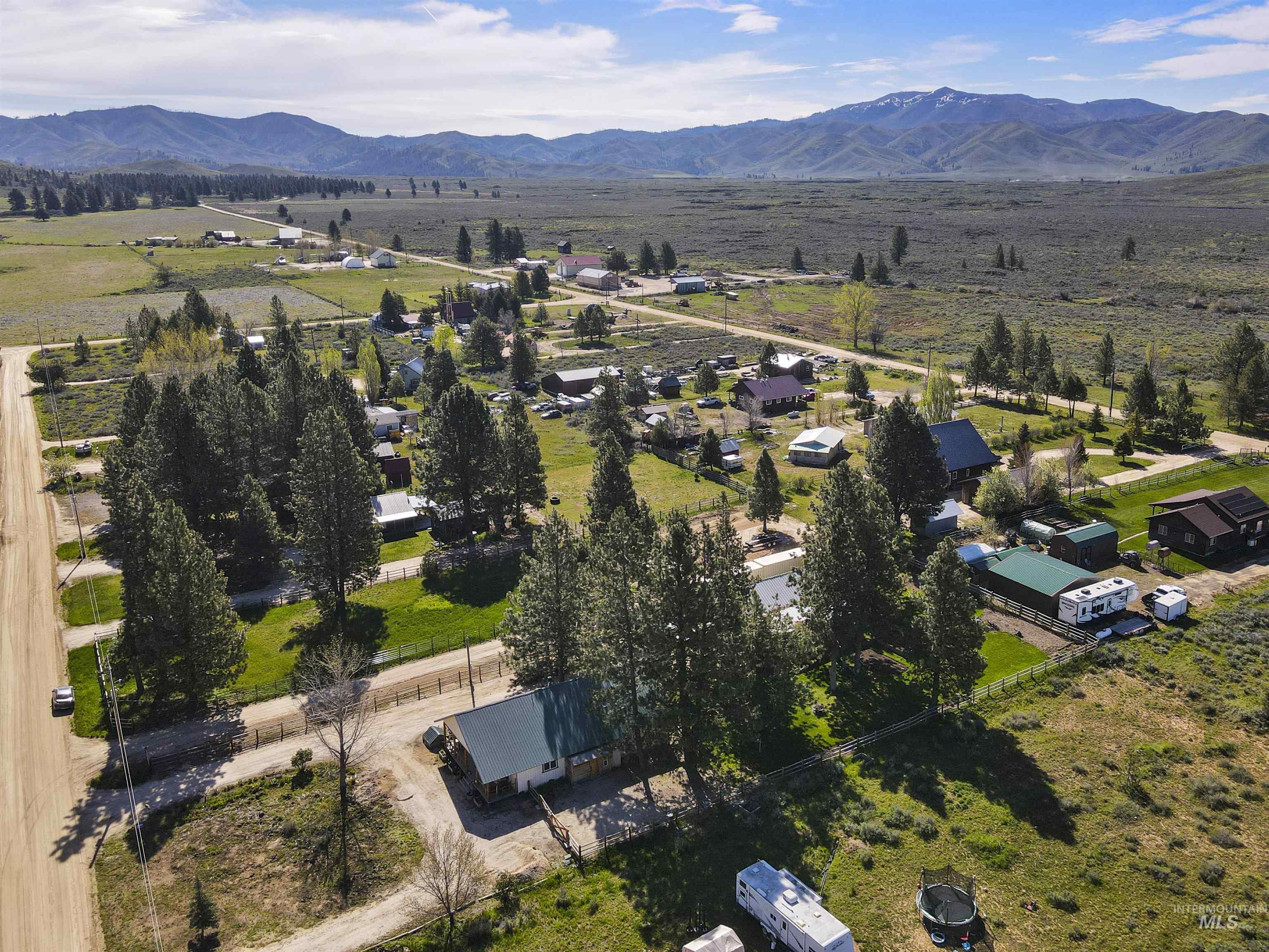 55 E Mary, Prairie, Idaho 83647, 2 Bedrooms, 1 Bathroom, Residential For Sale, Price $329,900,MLS 98985824