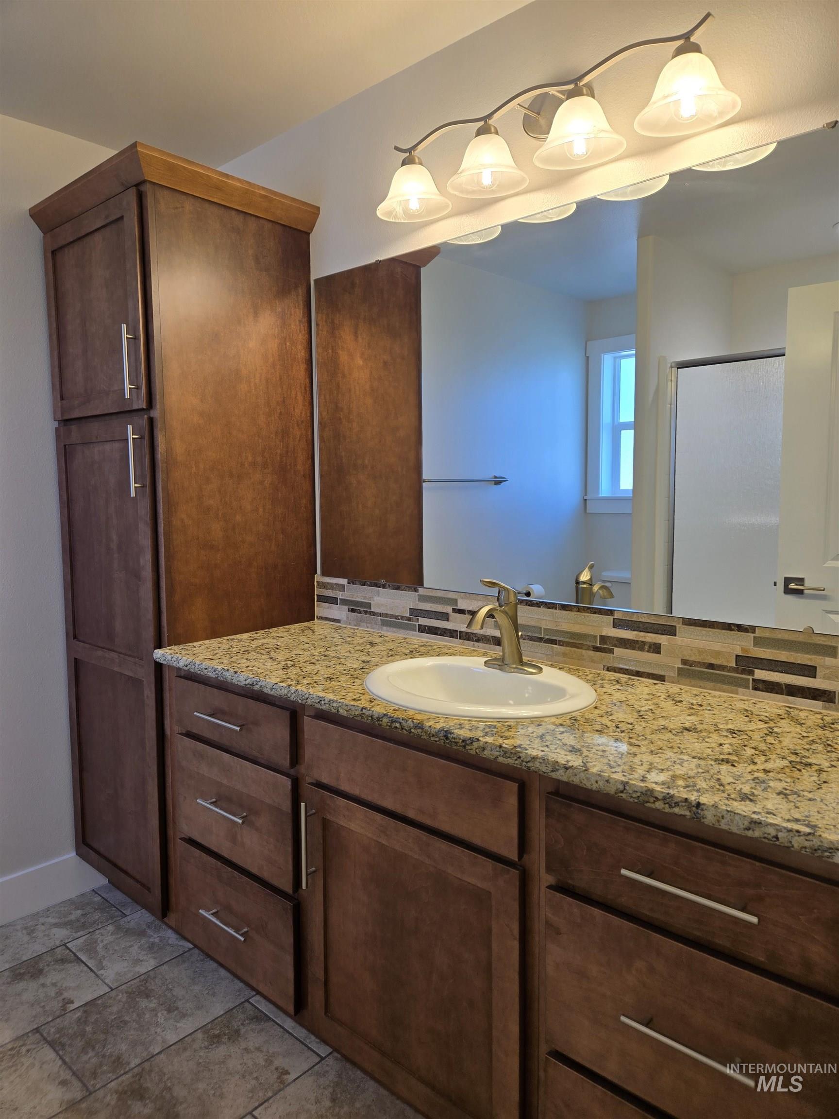 609 Reiter Dr, Ontario, Oregon 97914, 3 Bedrooms, 2 Bathrooms, Residential For Sale, Price $430,000,MLS 98985827