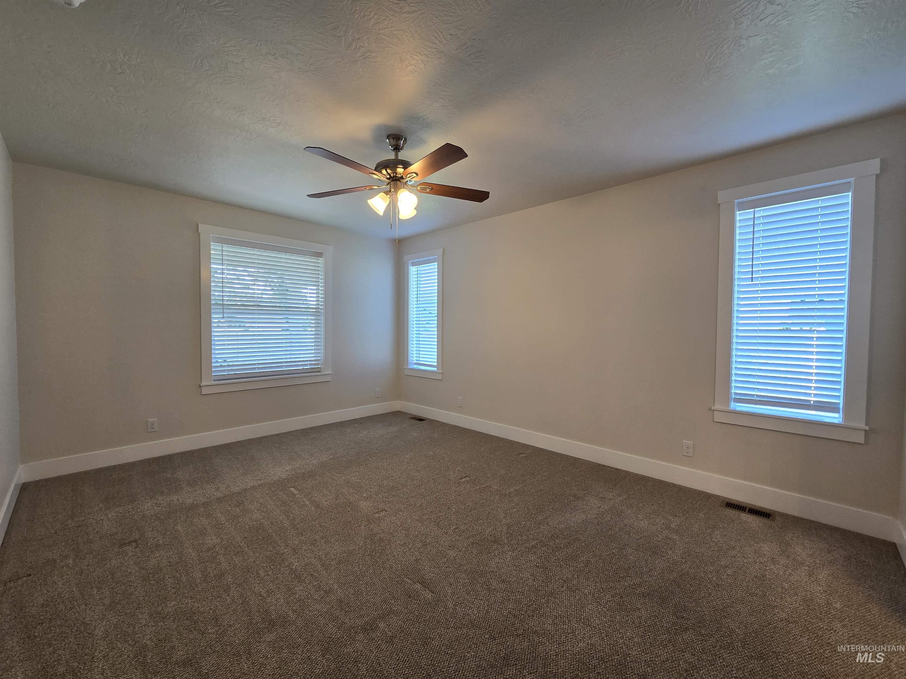 609 Reiter Dr, Ontario, Oregon 97914, 3 Bedrooms, 2 Bathrooms, Residential For Sale, Price $430,000,MLS 98985827