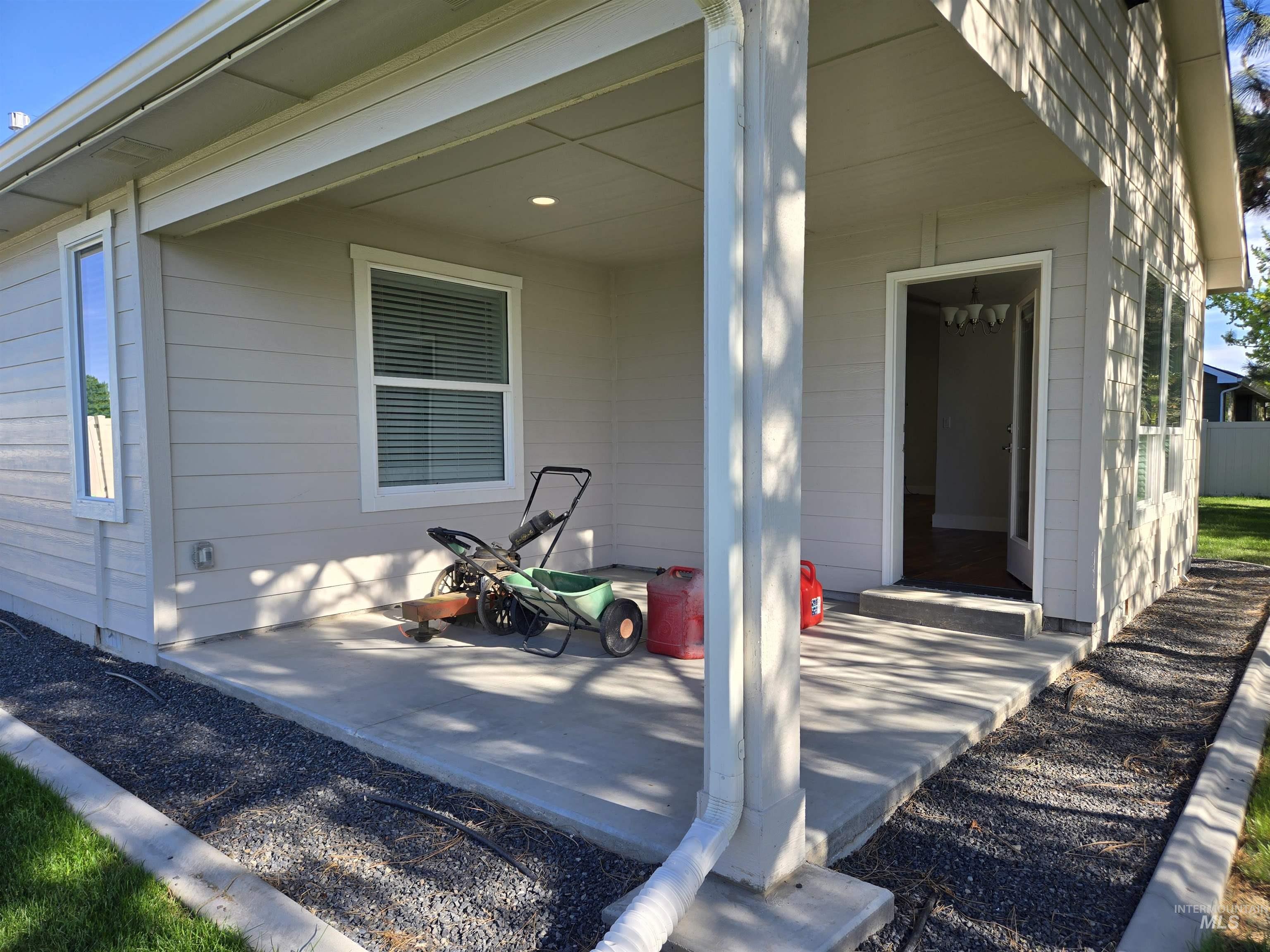 609 Reiter Dr, Ontario, Oregon 97914, 3 Bedrooms, 2 Bathrooms, Residential For Sale, Price $430,000,MLS 98985827