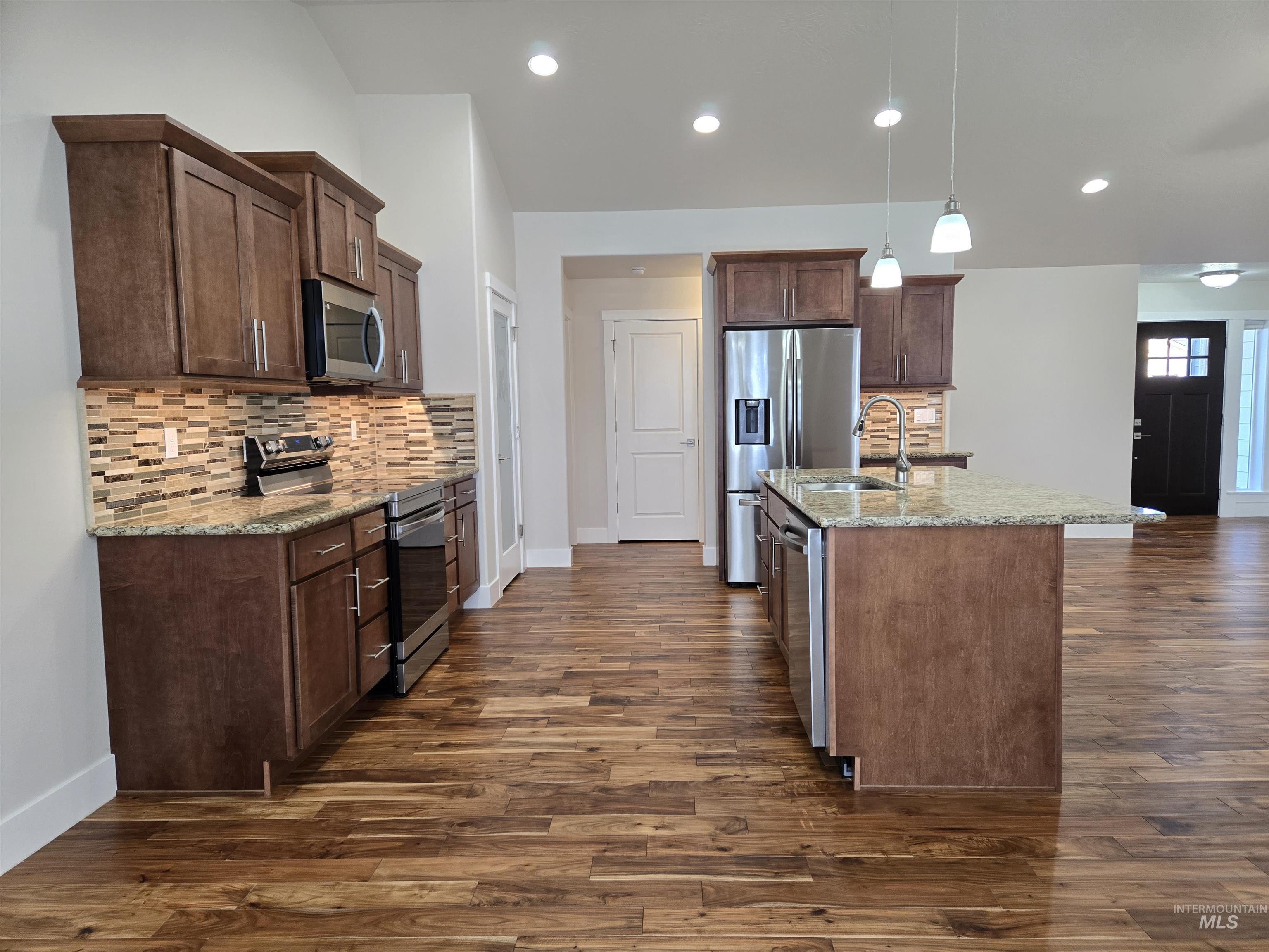 609 Reiter Dr, Ontario, Oregon 97914, 3 Bedrooms, 2 Bathrooms, Residential For Sale, Price $430,000,MLS 98985827