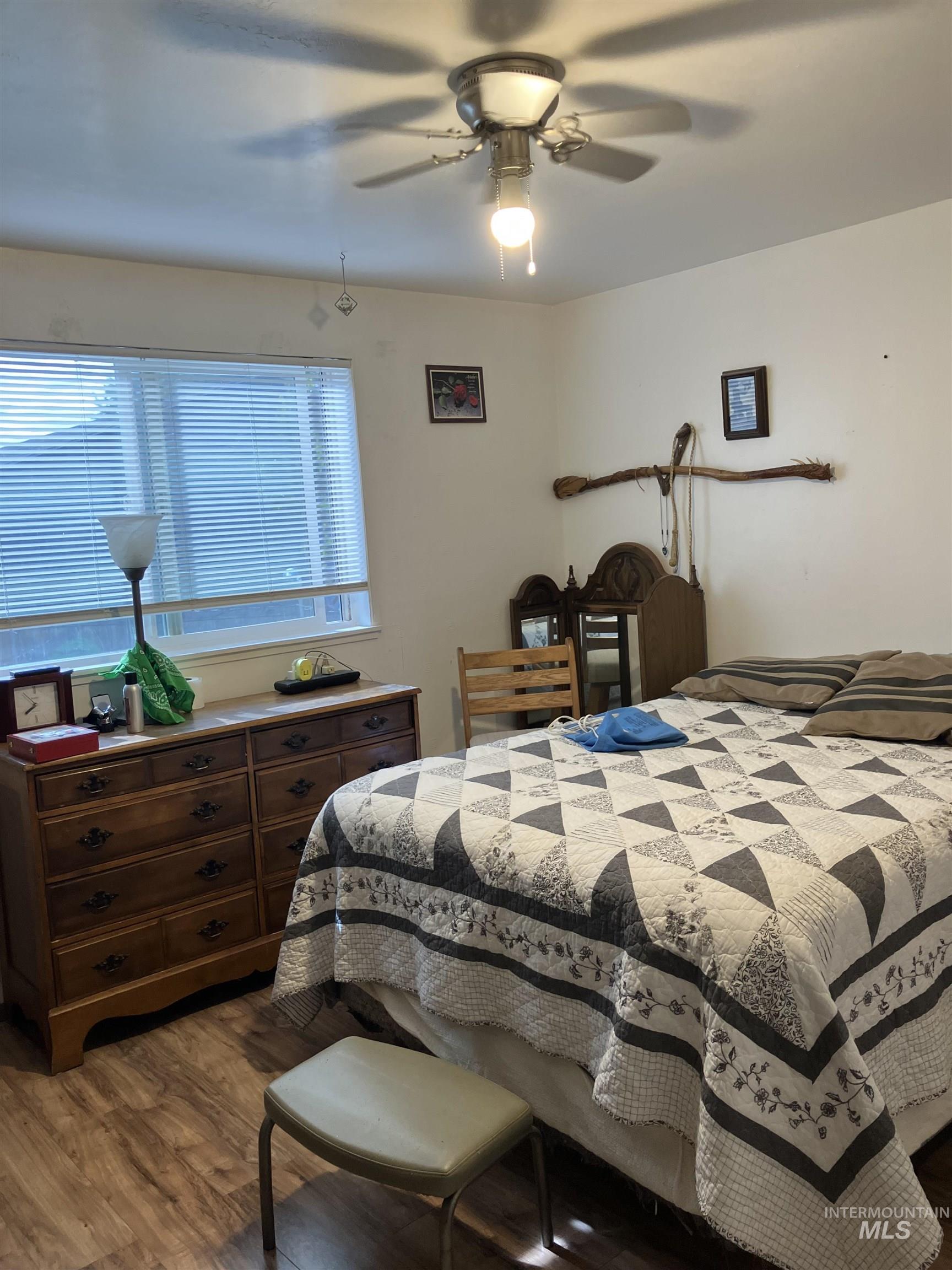 2530 S. Gourley Pl, Boise, Idaho 83705, 2 Bedrooms, 1 Bathroom, Residential Income For Sale, Price $550,000,MLS 98985829