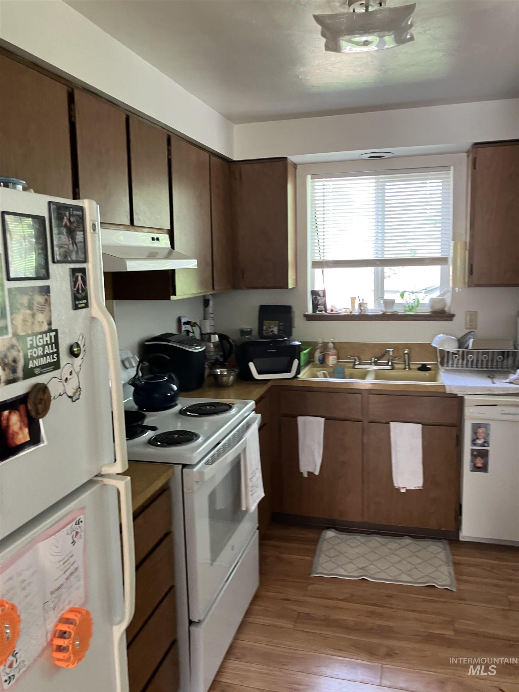2530 S. Gourley Pl, Boise, Idaho 83705, 2 Bedrooms, 1 Bathroom, Residential Income For Sale, Price $550,000,MLS 98985829
