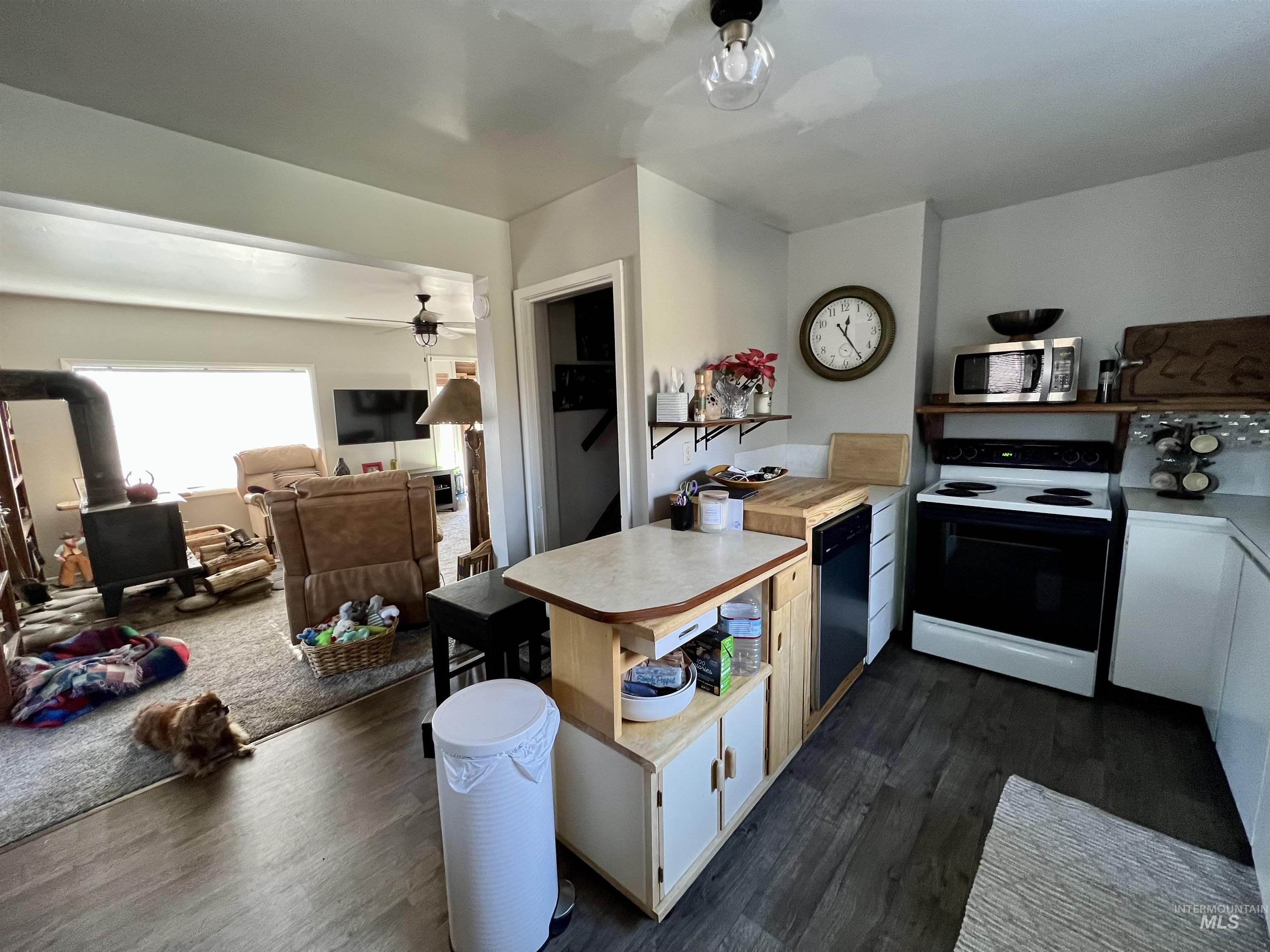 1349 Reservation Line Road, Grangeville, Idaho 83530, 3 Bedrooms, 2 Bathrooms, Residential For Sale, Price $429,000,MLS 98985830