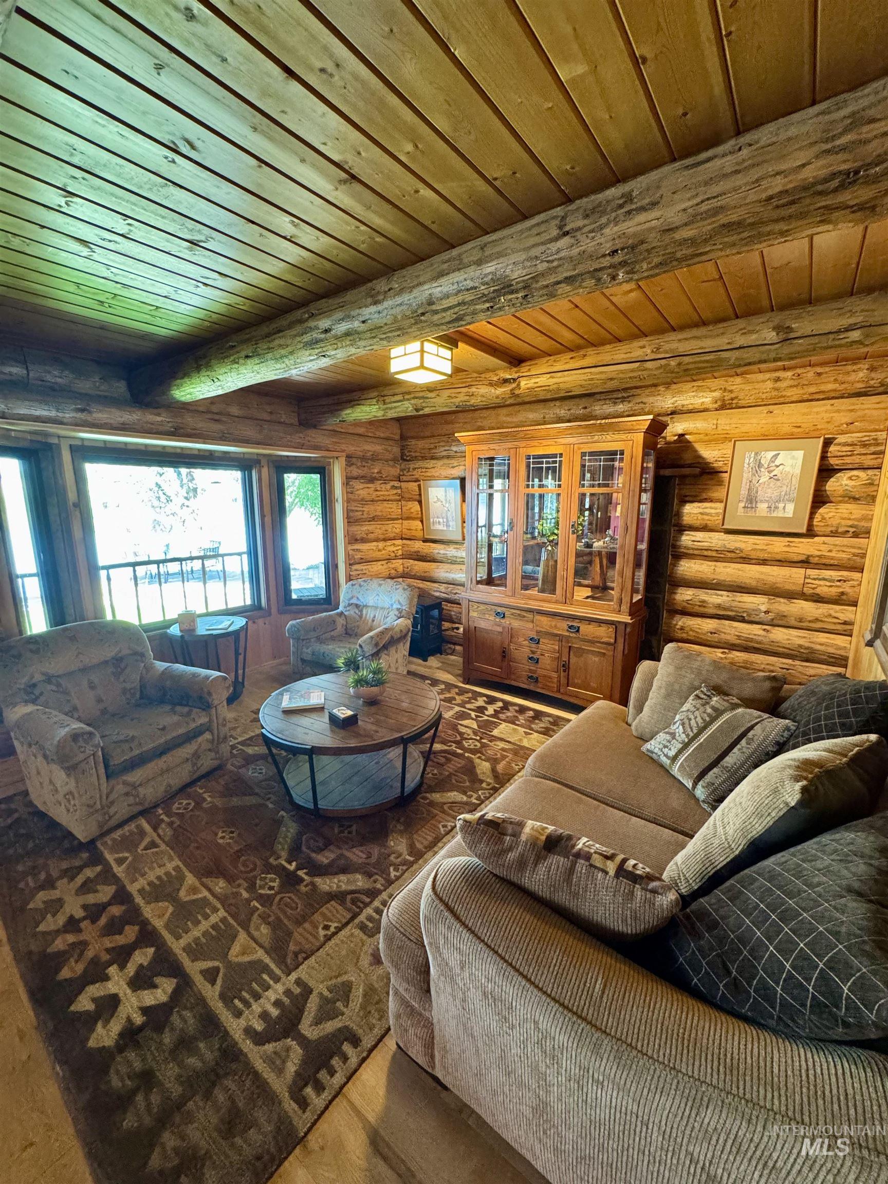 62 Bell Rapids Rd, Hagerman, Idaho 83332, 3 Bedrooms, 2 Bathrooms, Residential For Sale, Price $1,100,000,MLS 98985833
