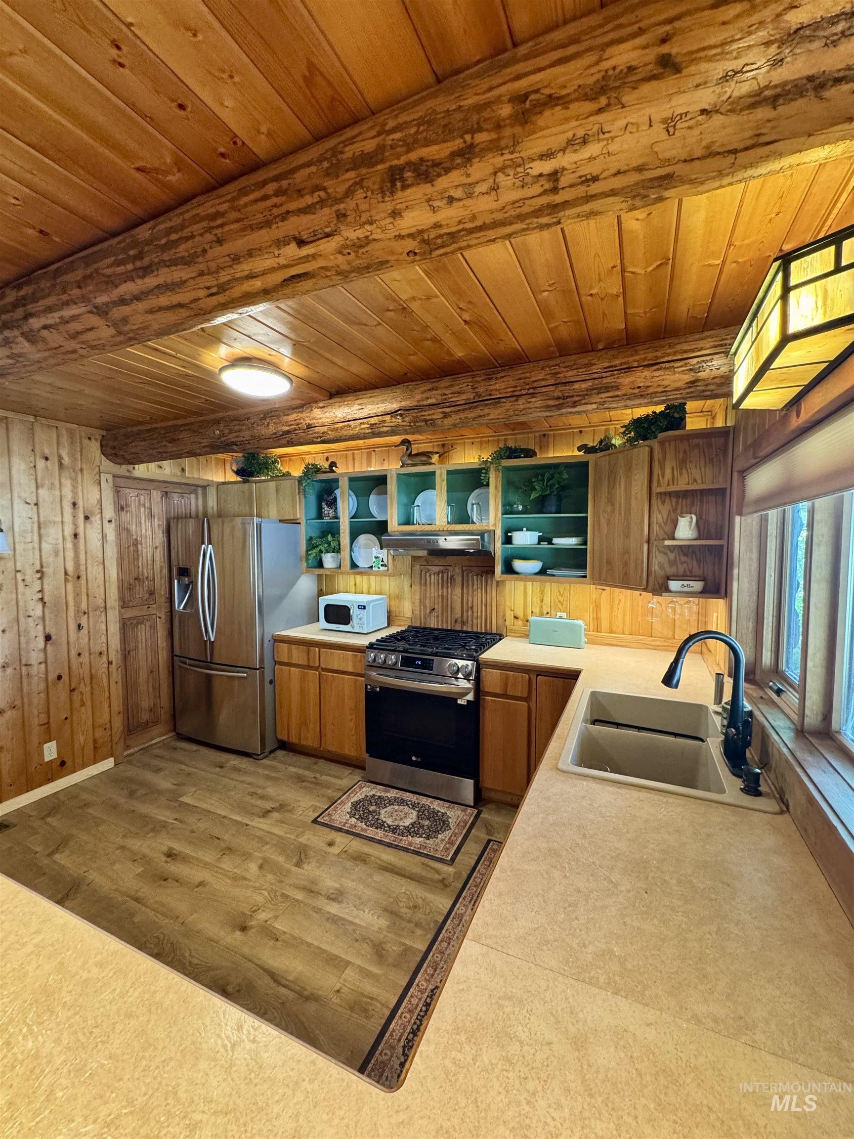62 Bell Rapids Rd, Hagerman, Idaho 83332, 3 Bedrooms, 2 Bathrooms, Residential For Sale, Price $1,100,000,MLS 98985833