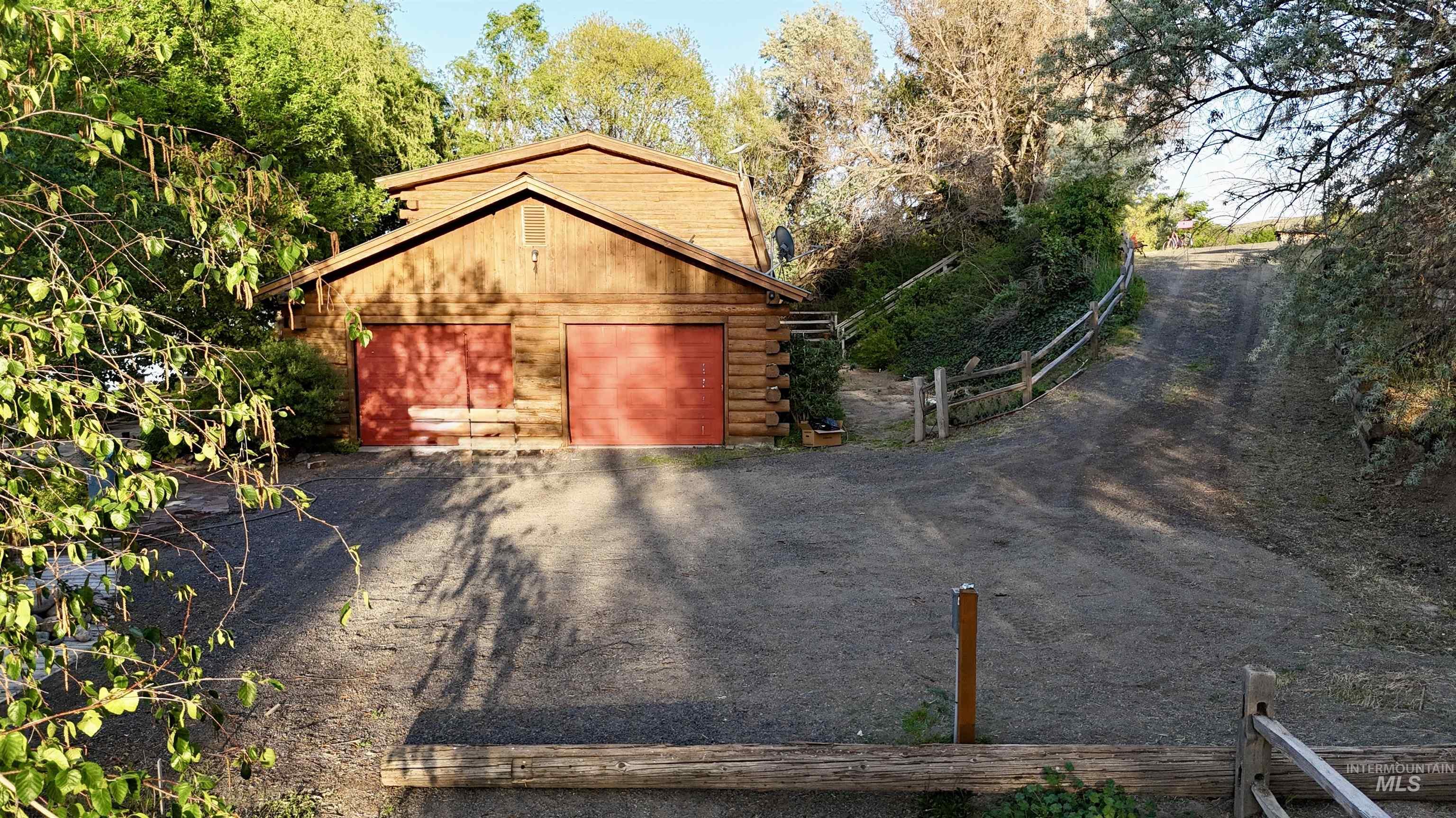 62 Bell Rapids Rd, Hagerman, Idaho 83332, 3 Bedrooms, 2 Bathrooms, Residential For Sale, Price $1,100,000,MLS 98985833
