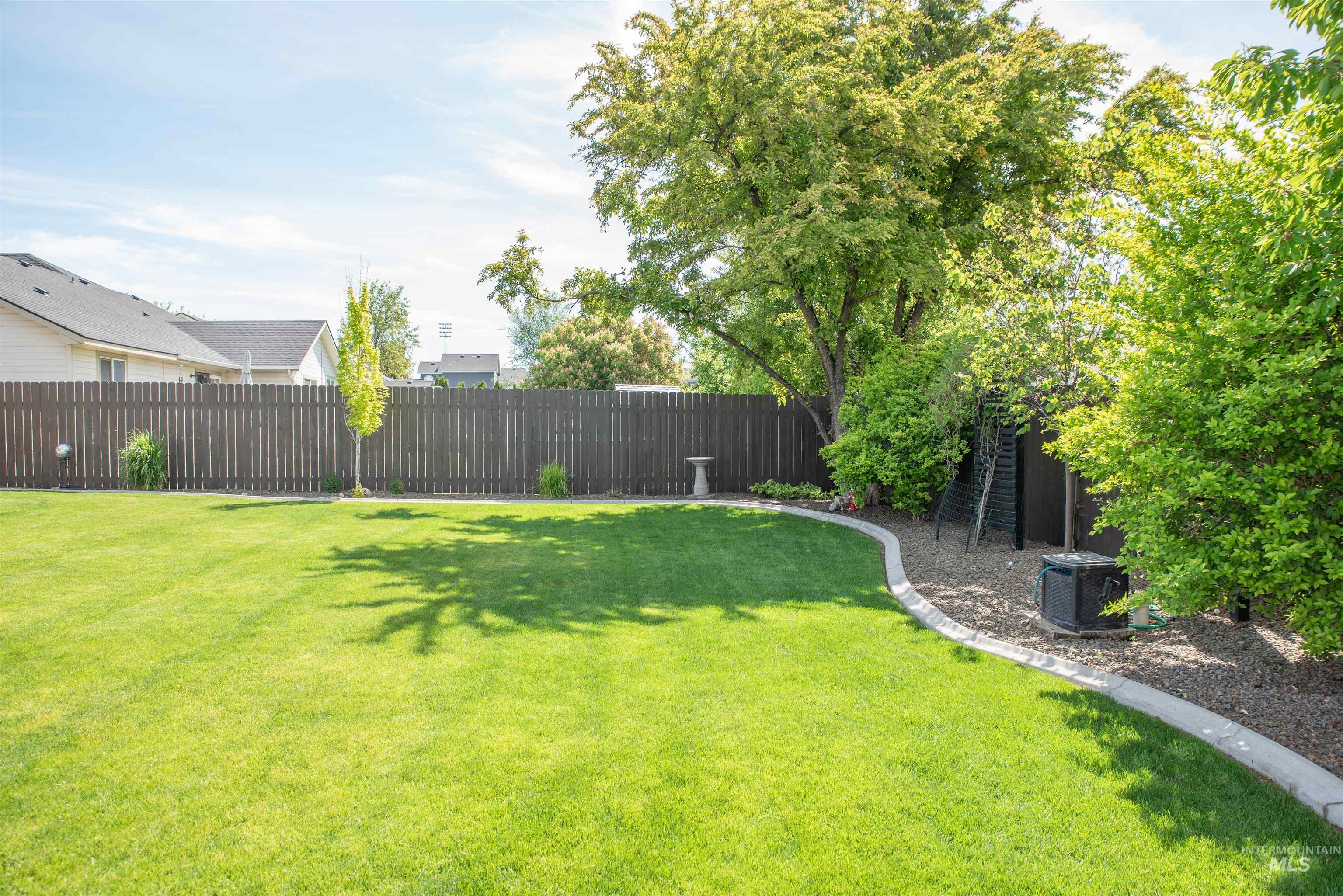 4115 E Jasmine Ct, Nampa, Idaho 83687, 4 Bedrooms, 2.5 Bathrooms, Residential For Sale, Price $438,500,MLS 98985834