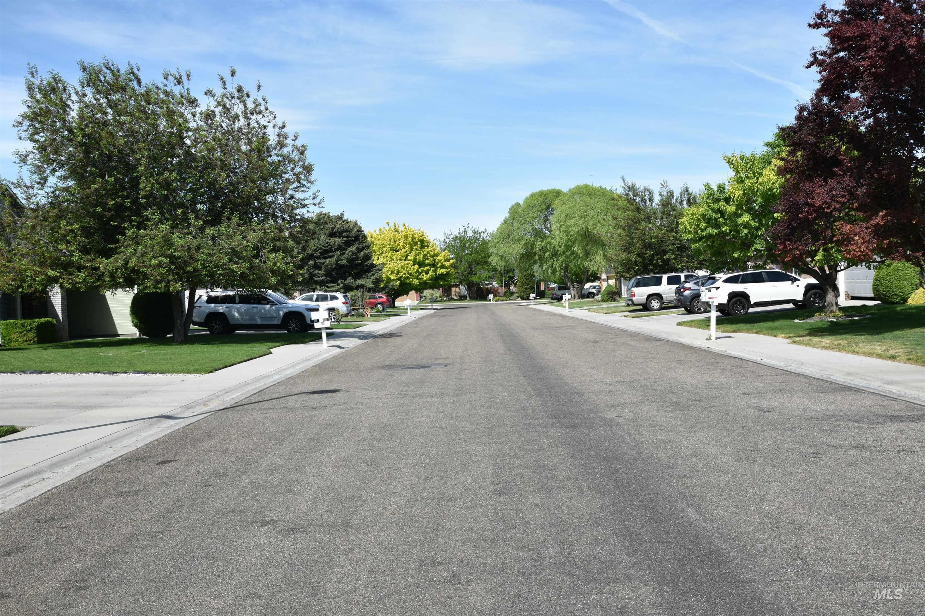 4115 E Jasmine Ct, Nampa, Idaho 83687, 4 Bedrooms, 2.5 Bathrooms, Residential For Sale, Price $438,500,MLS 98985834