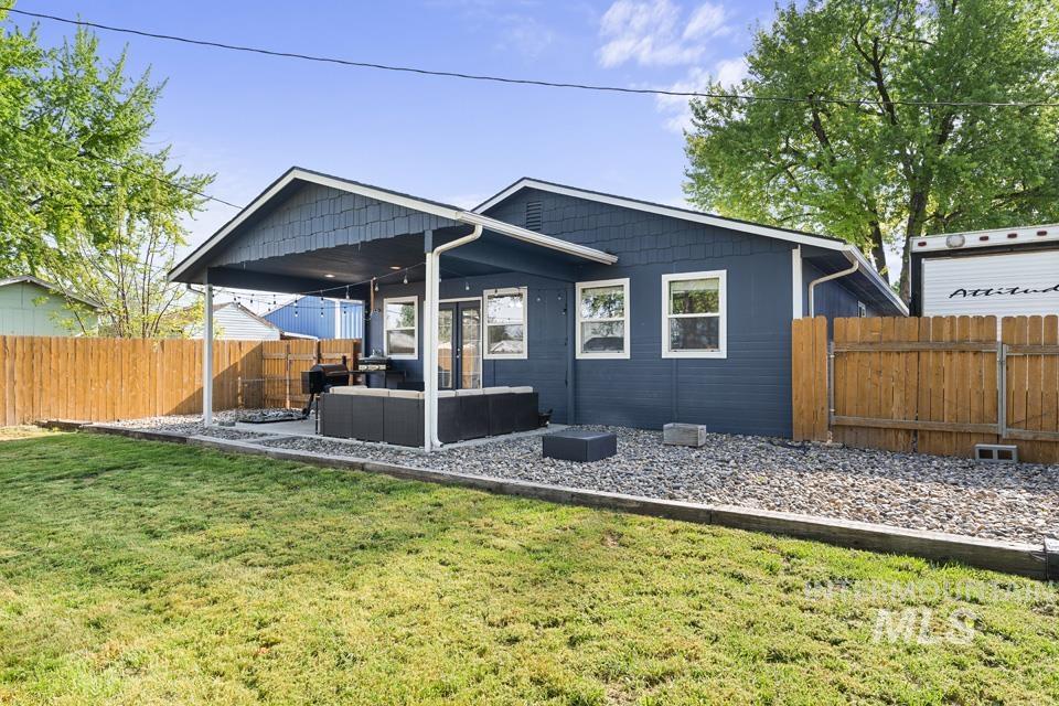 317 W Park Ave, New Plymouth, Idaho 83655, 3 Bedrooms, 2 Bathrooms, Residential For Sale, Price $364,000,MLS 98985839