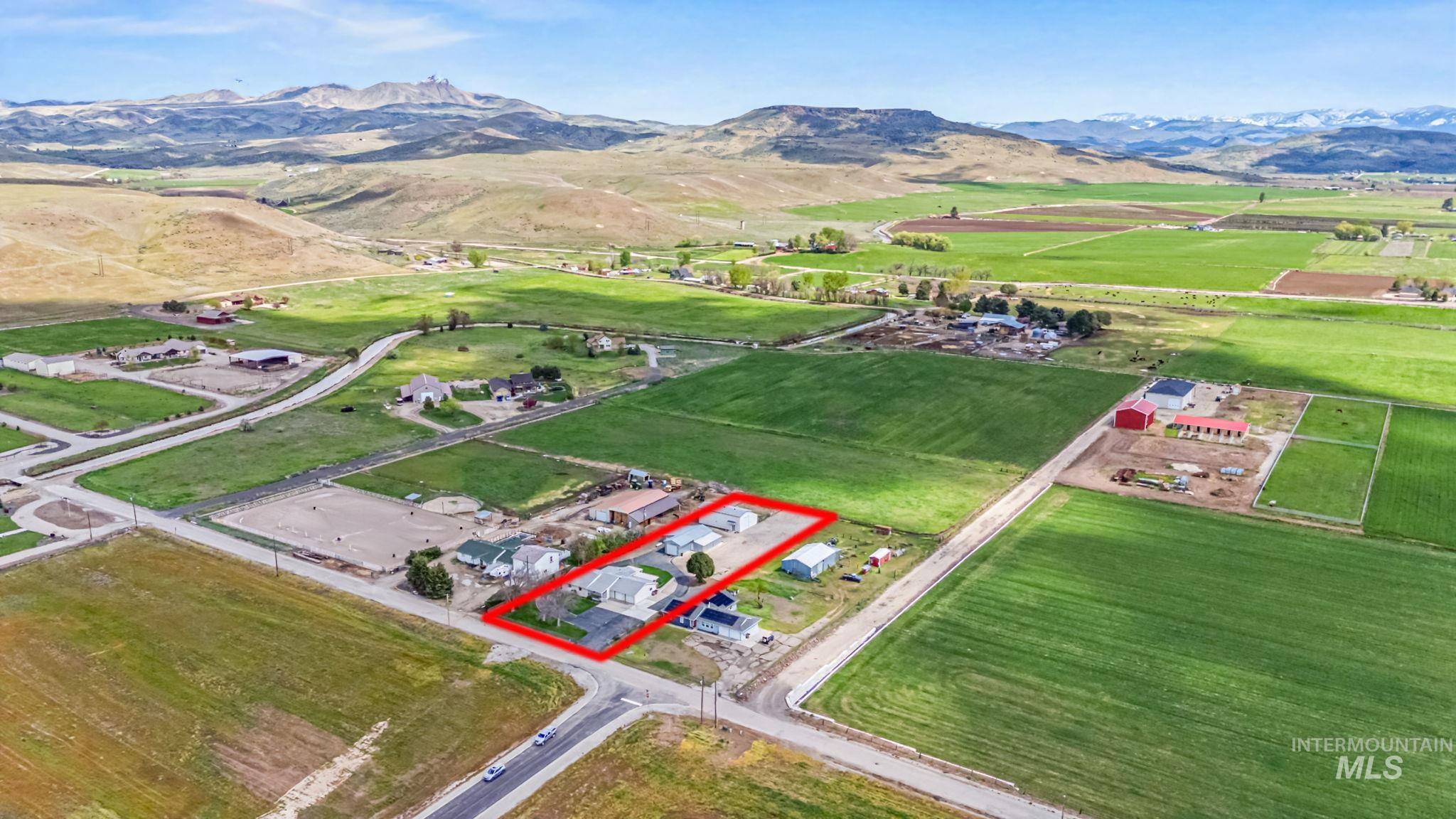 3620 UA Ave, Emmett, Idaho 83617, 3 Bedrooms, 2.5 Bathrooms, Residential For Sale, Price $800,000, 98985840
